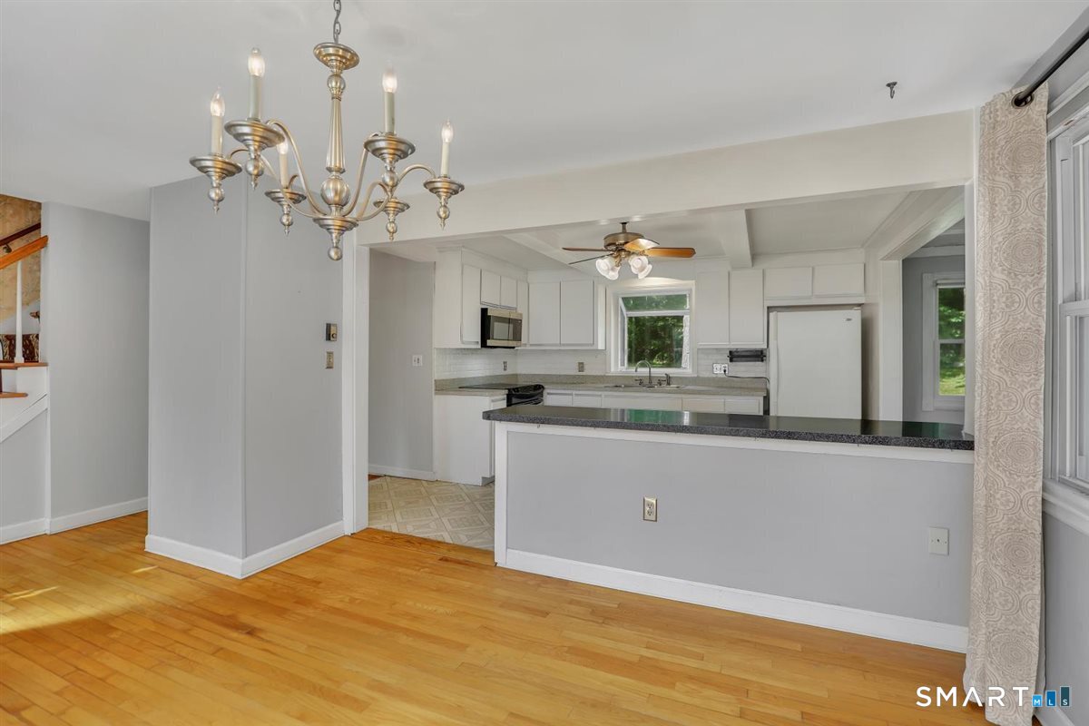 132 Pepperidge Road photo 11