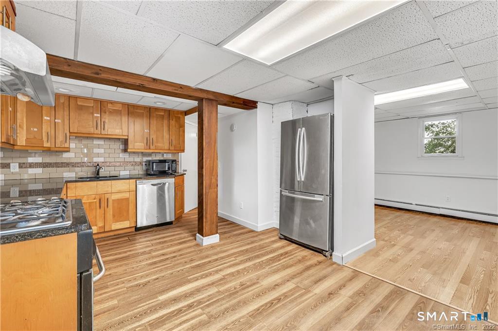 Foto 9 de Casa en renta en 11 Hallmark Place, Stamford, CT — $3,950/mes