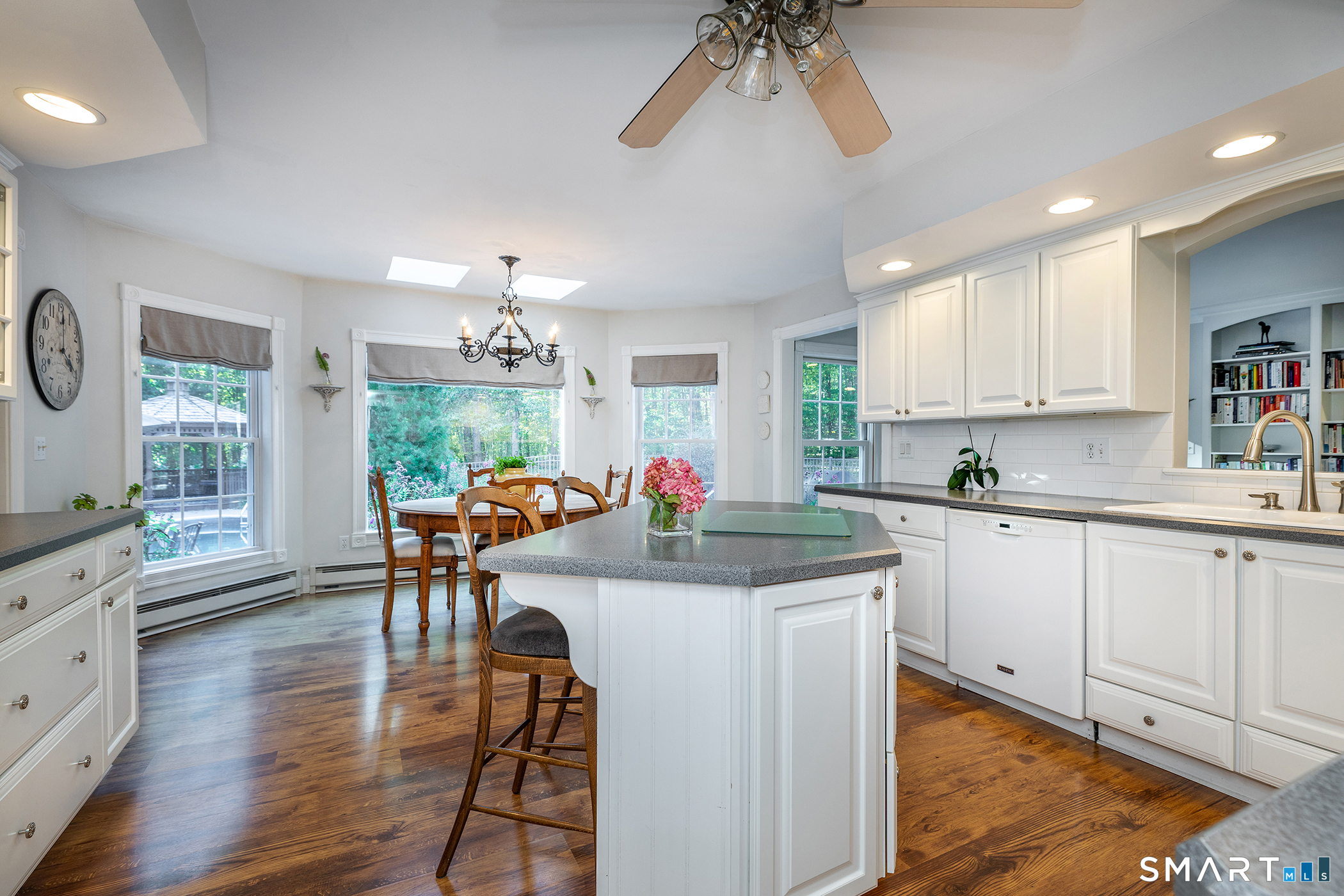 49 Deerwood Drive photo 9