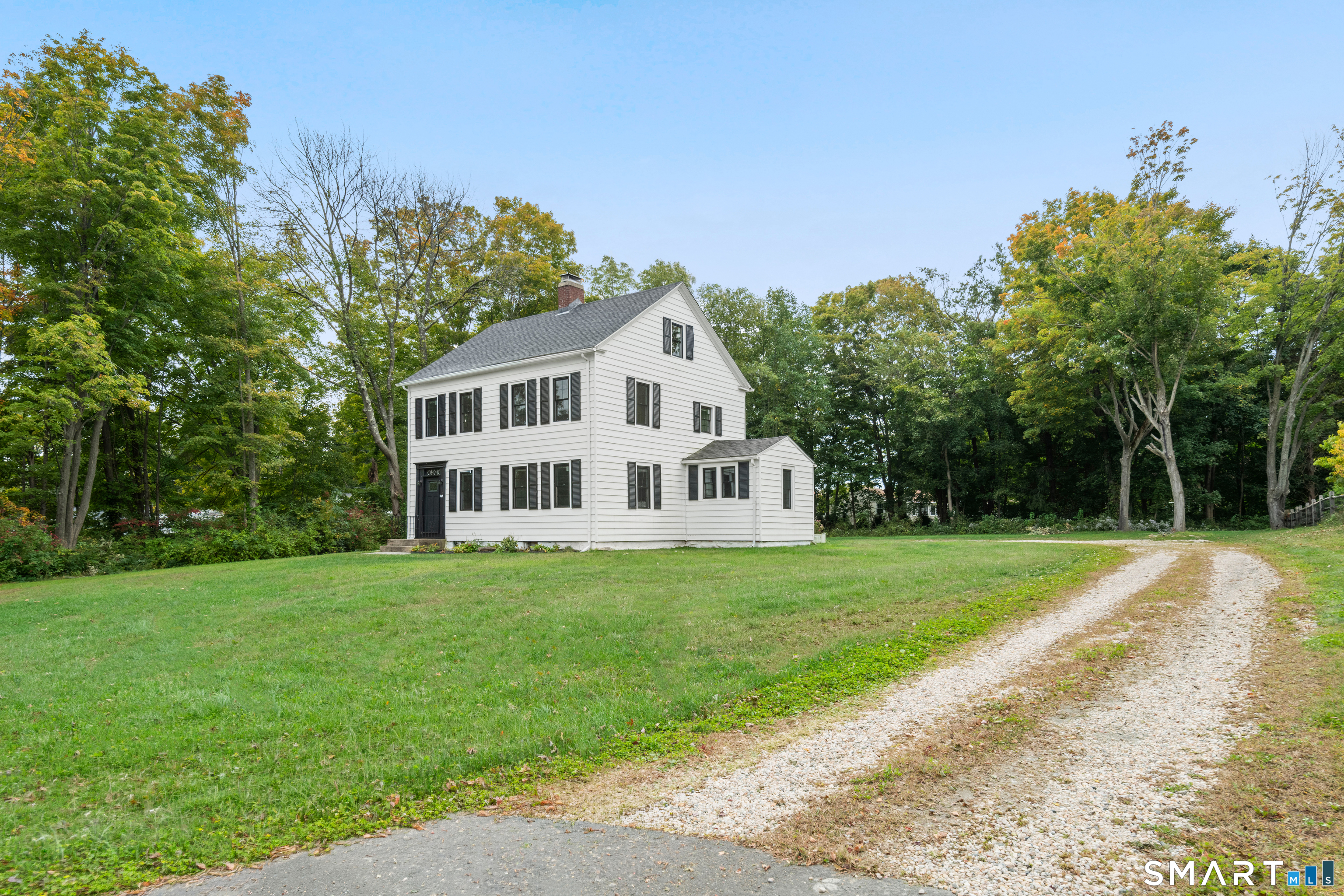 Photo 4 of Single family home for sale at 148 Ripton Rd, Shelton, CT 06484 | MLS# 24211405 | Listing updated on 2026-10-07