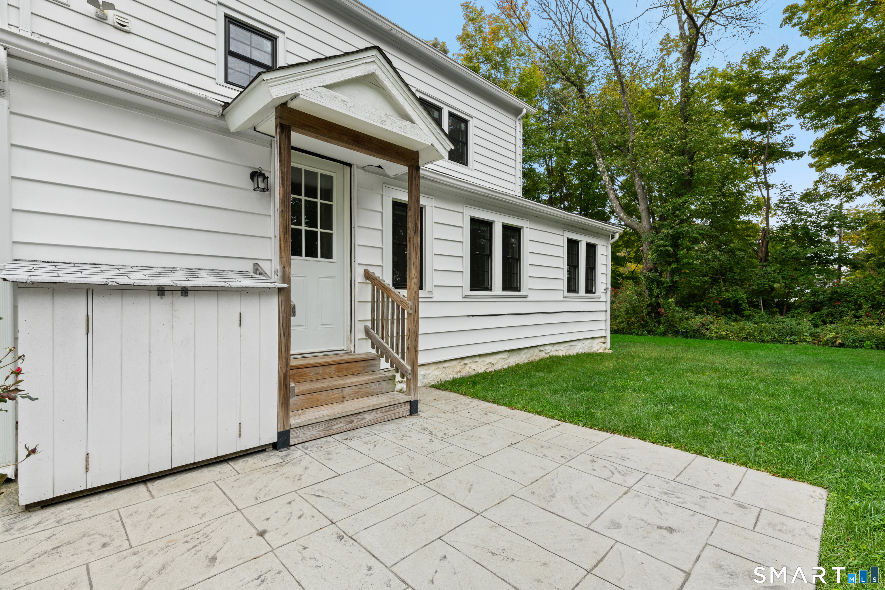 Foto 8 de Casa en venta en 148 Ripton Road, Shelton, CT — $619,900