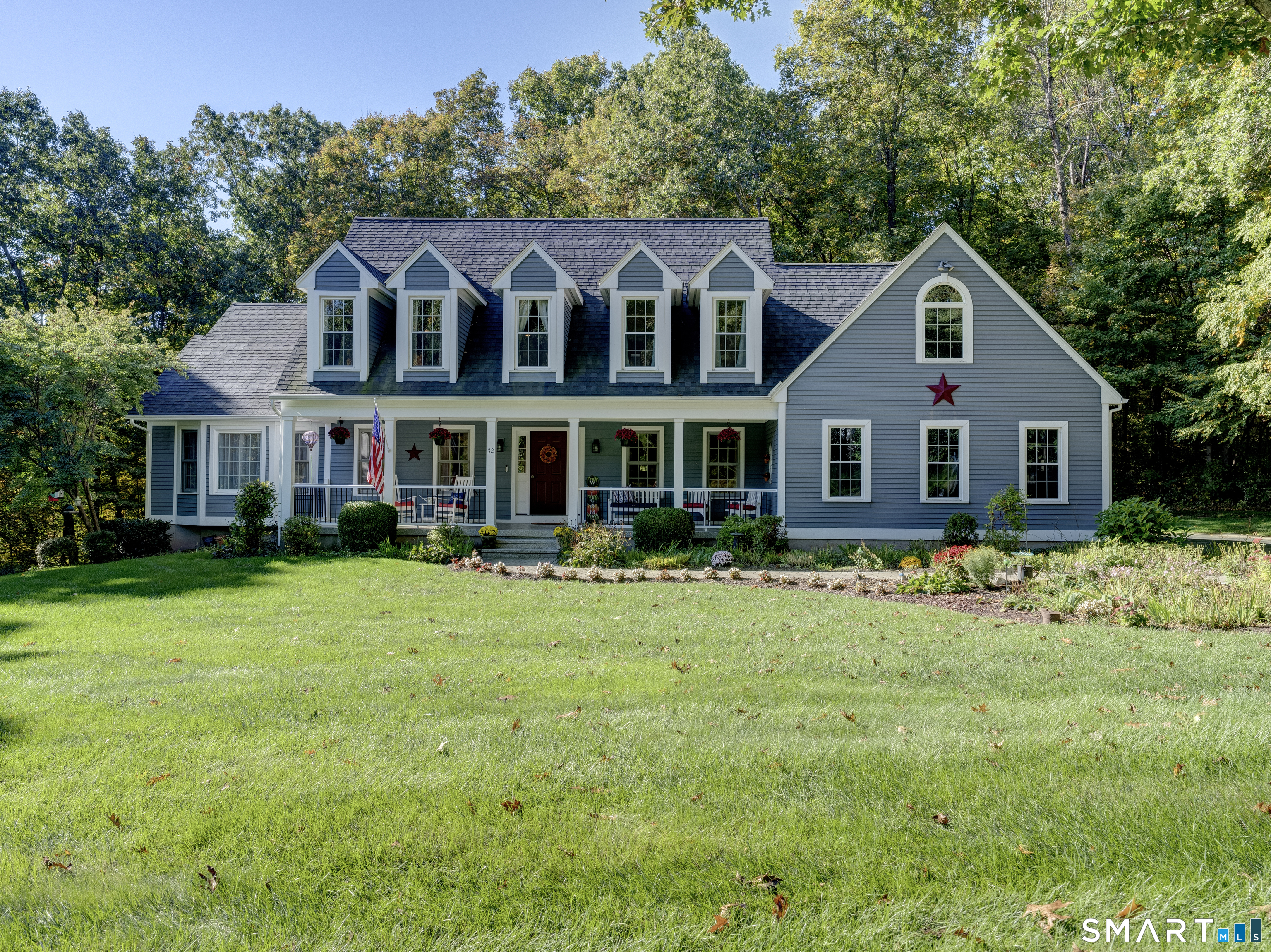 Photo 1 of Single family home for sale at 32 White Sail Dr, Southington, CT 06489 | MLS# 24211433 | Listing updated on 2026-10-07