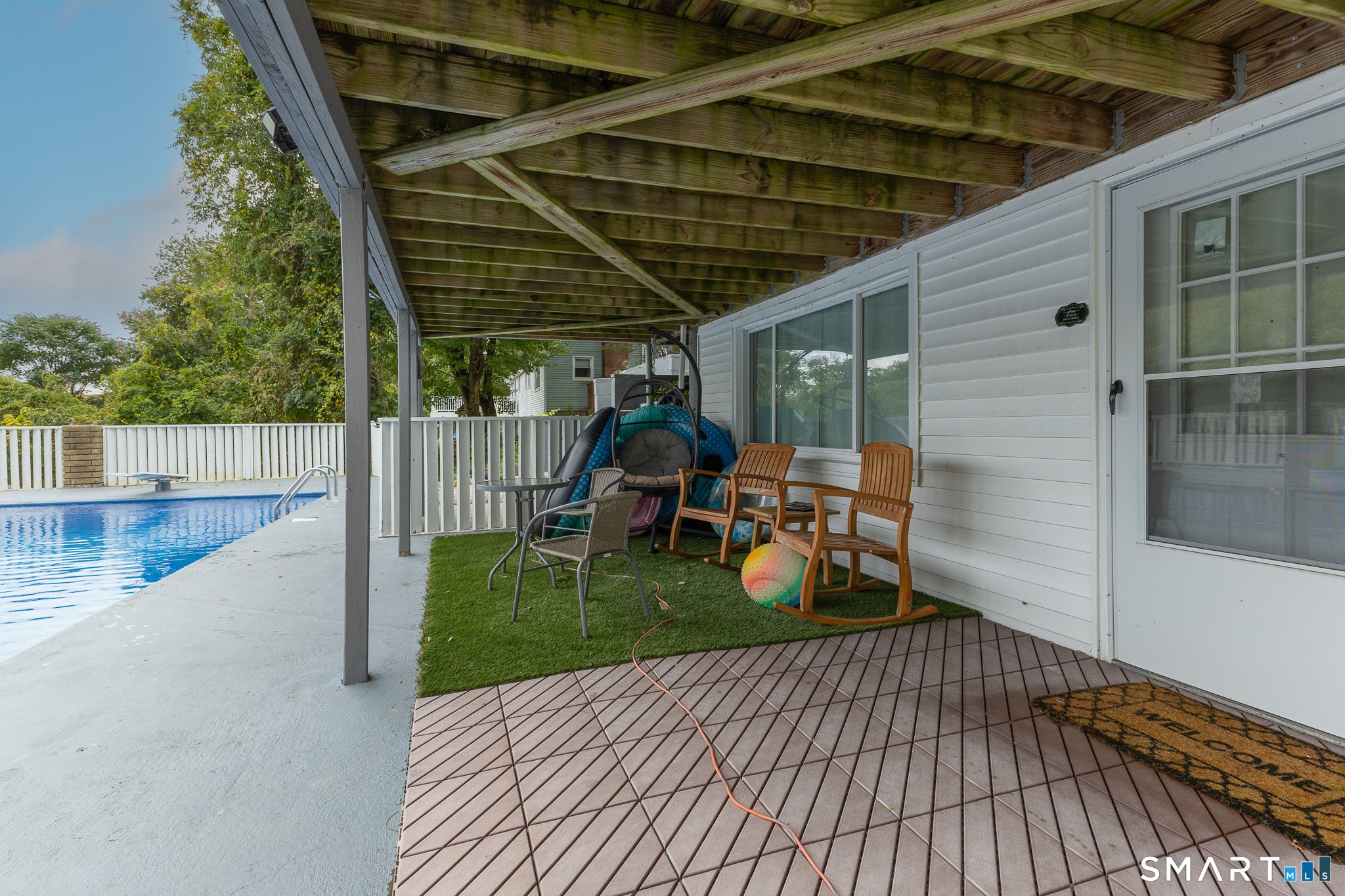 75 Vernon Street West photo 35