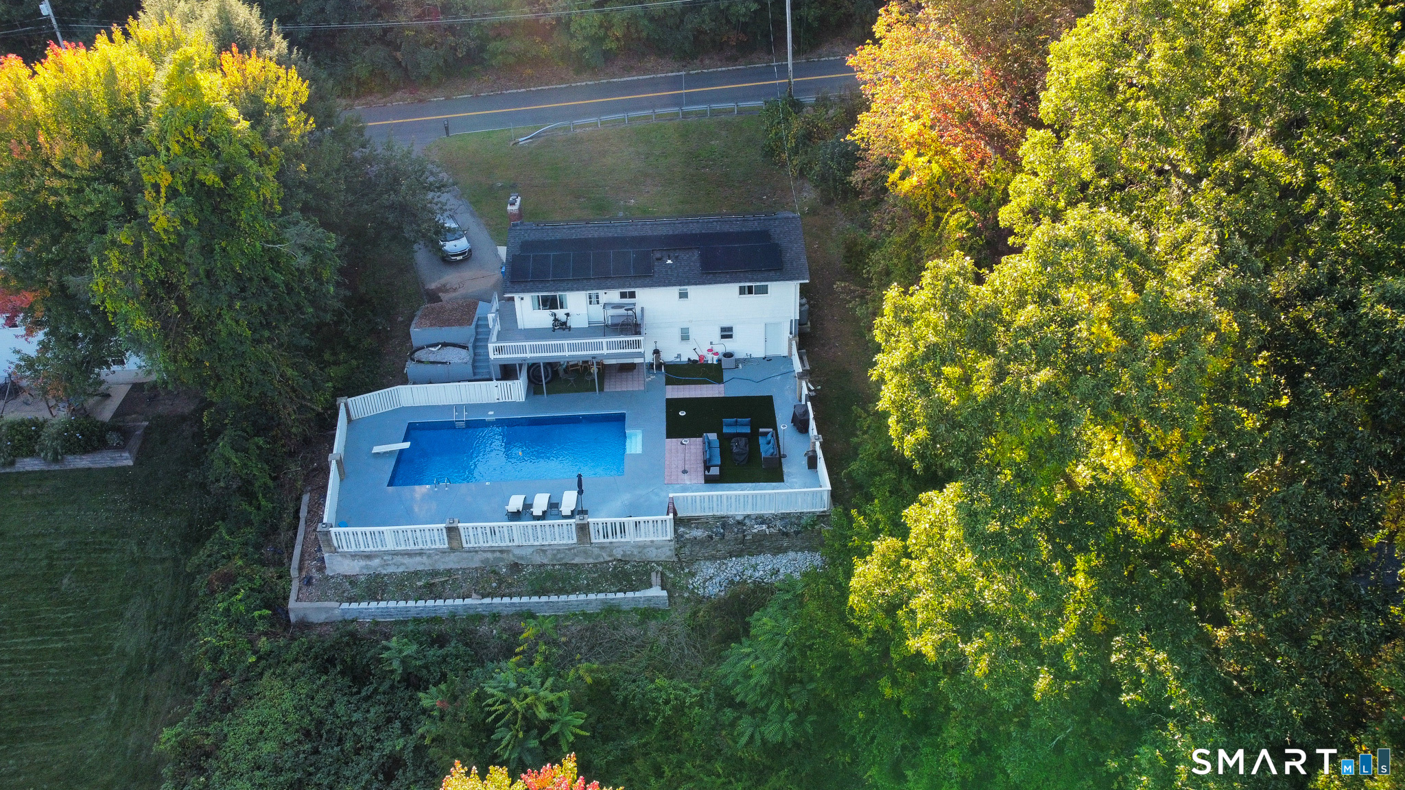 75 Vernon Street West photo 39
