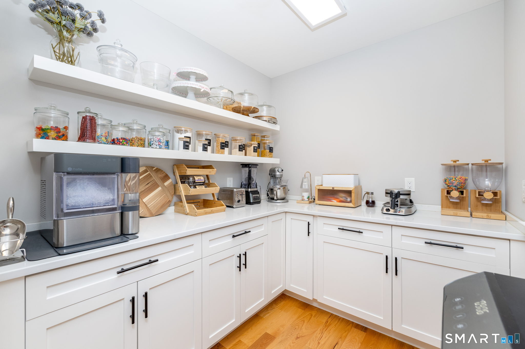 98 Ladd Road, Tolland, CT 06084