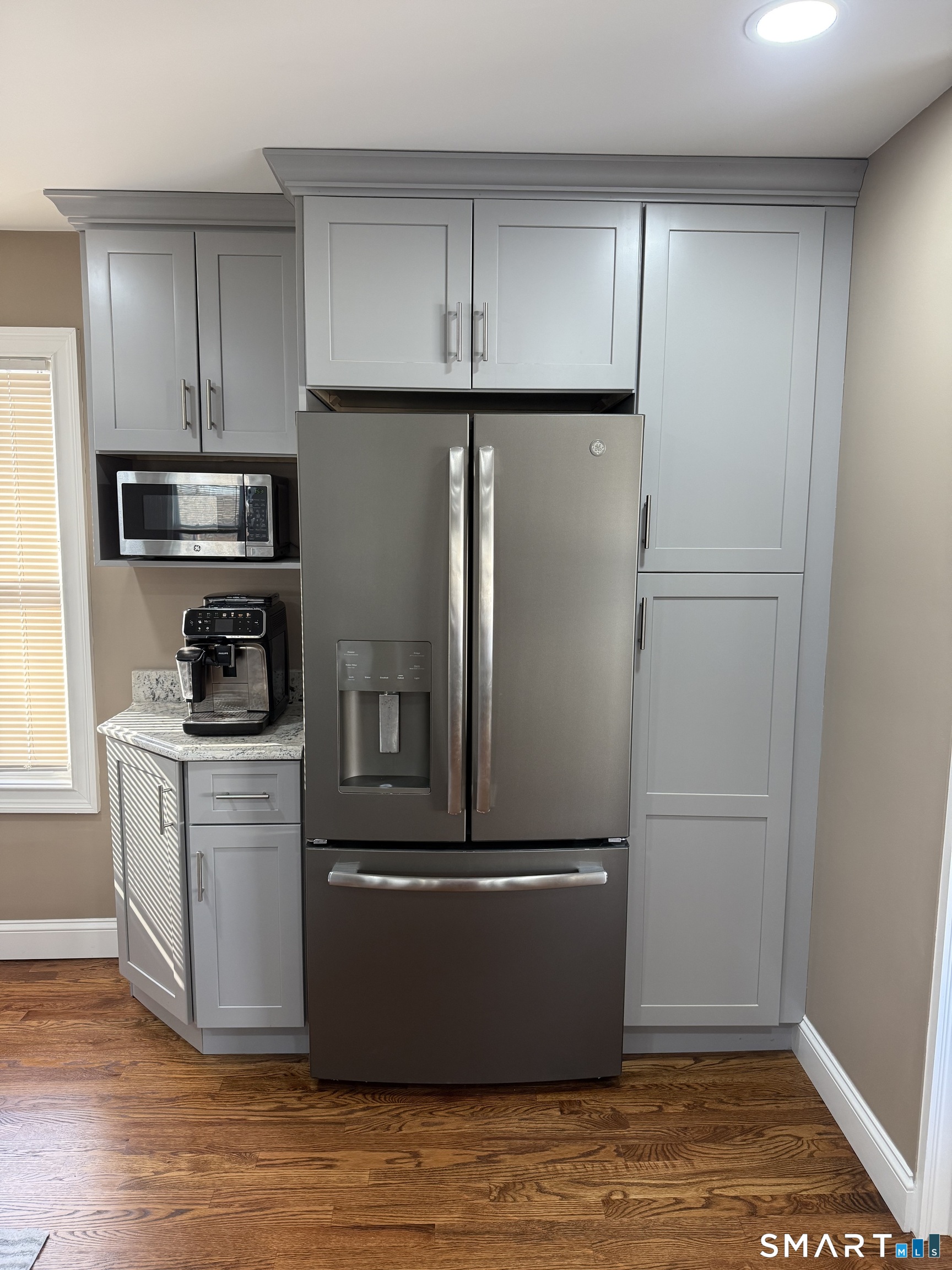 13 Howard Avenue photo 9