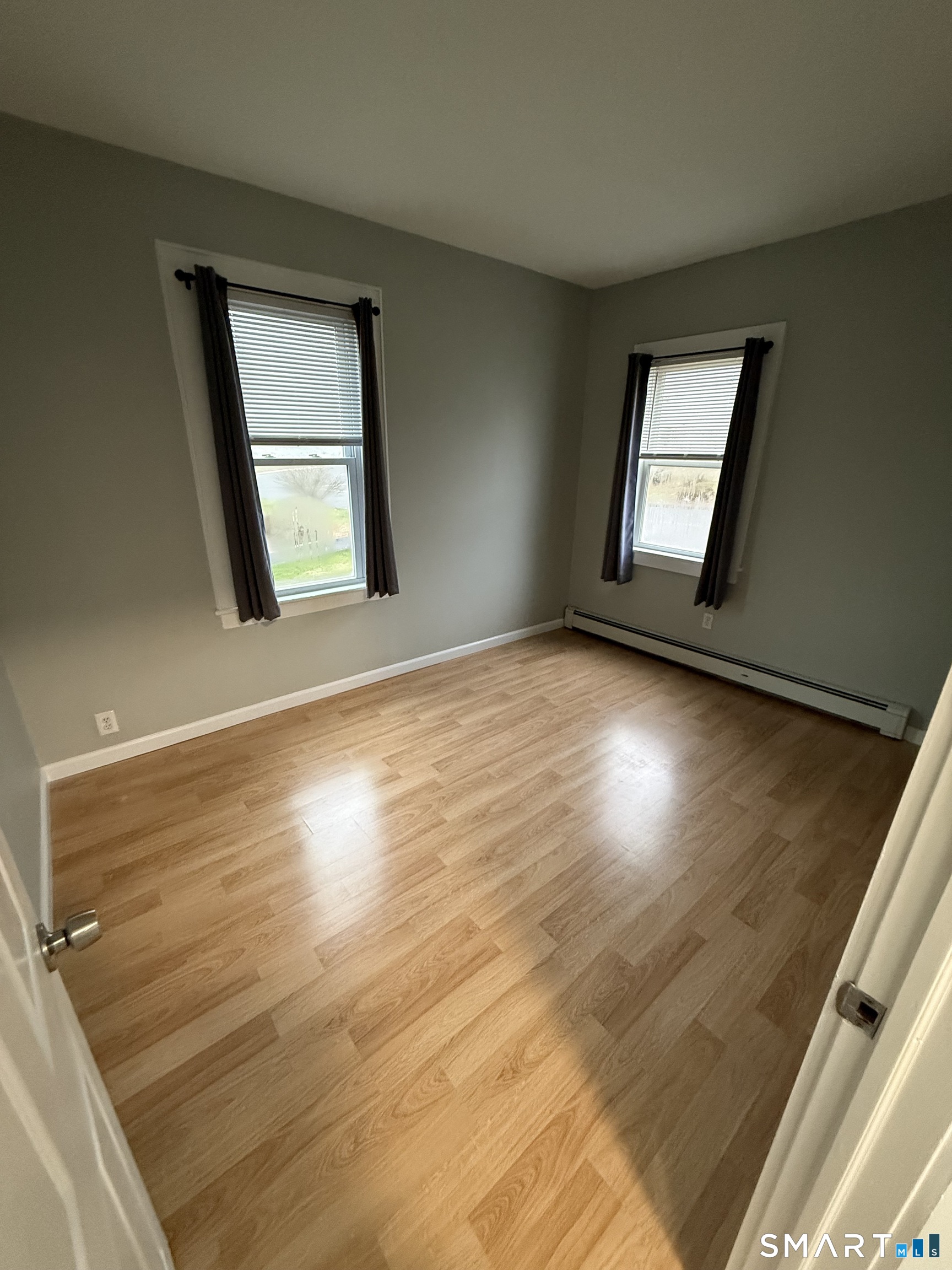 13 Howard Avenue photo 27