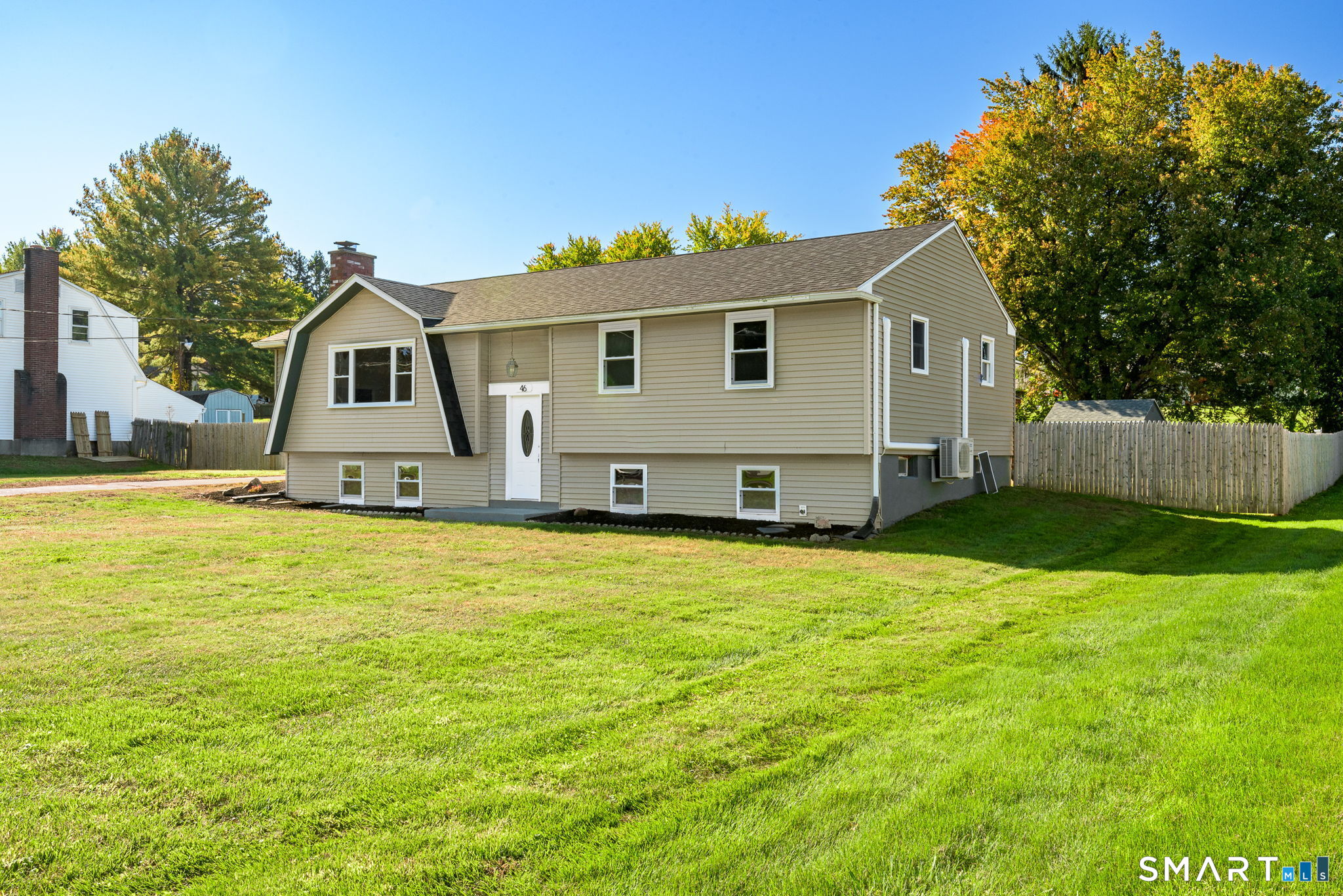 46 Sapphire Street photo 32