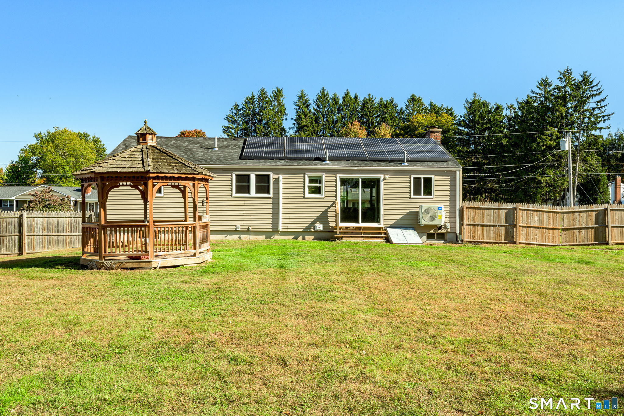 46 Sapphire Street photo 34