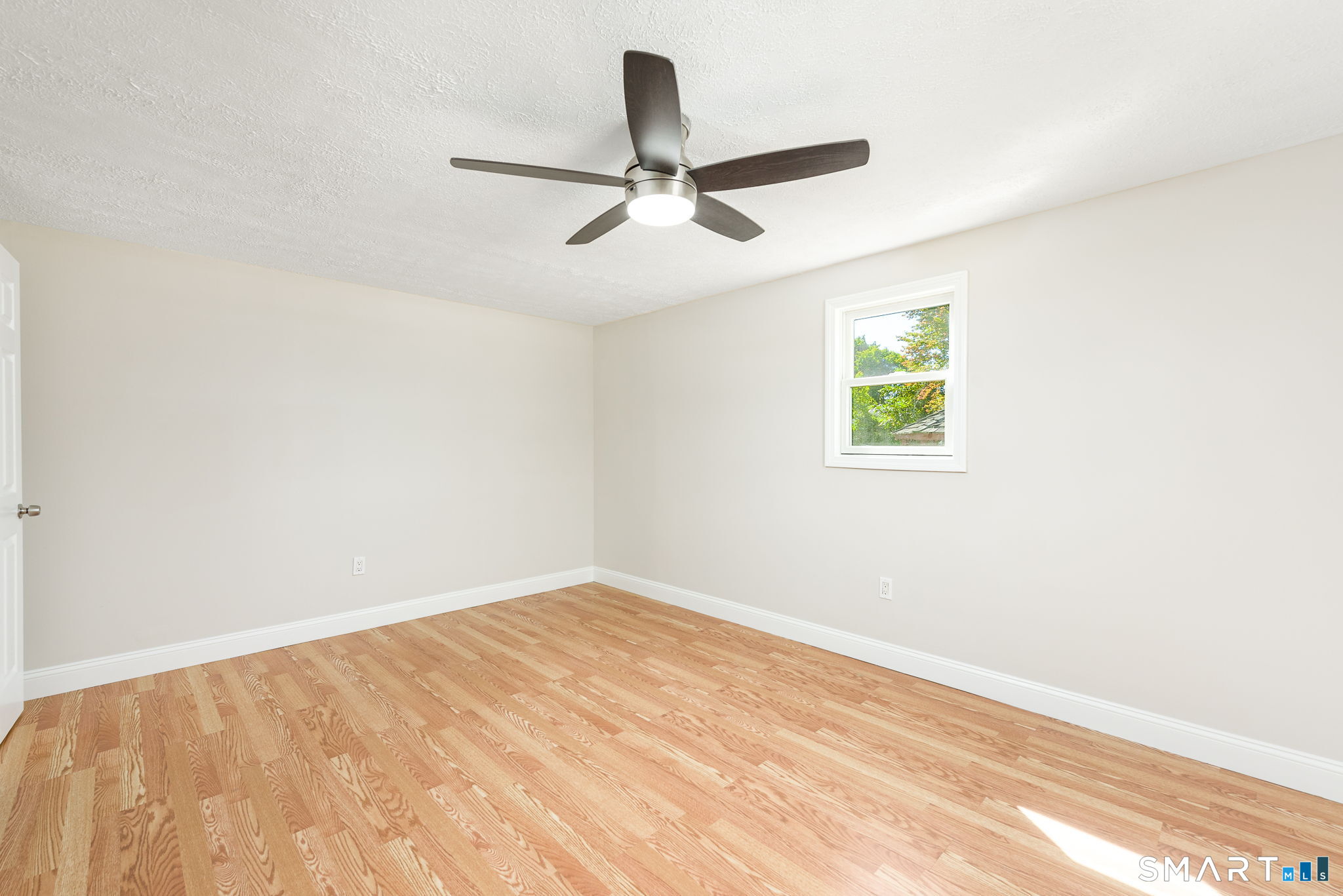46 Sapphire Street photo 21