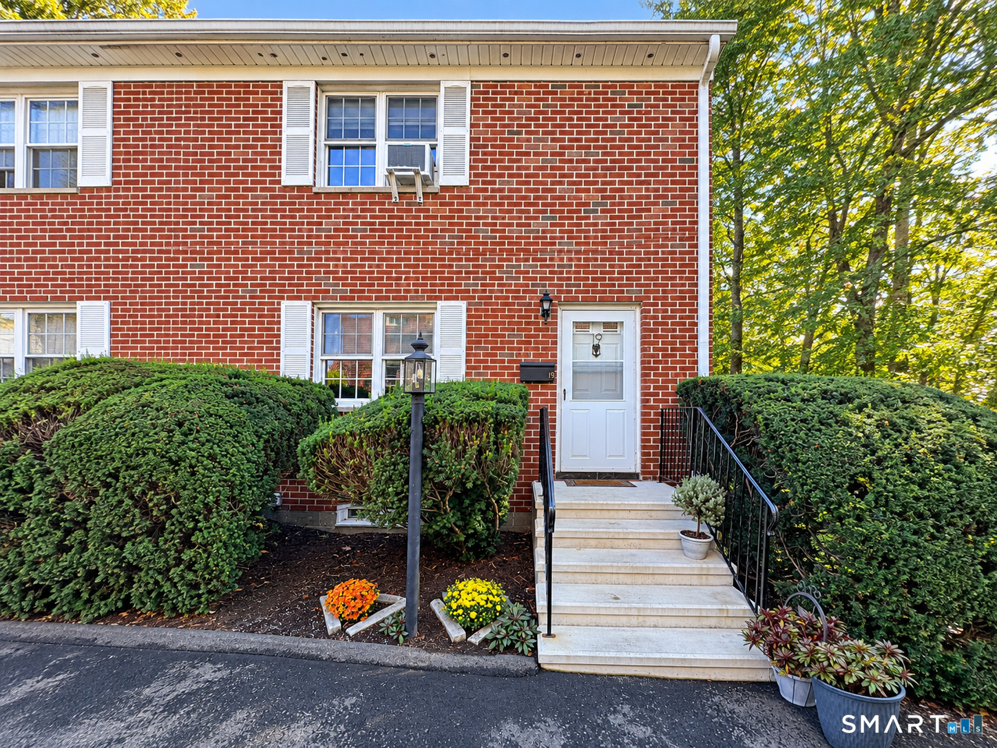 Townhouse for sale at 240 Wardwell St #19, Stamford, CT 06902 | MLS# 24200634