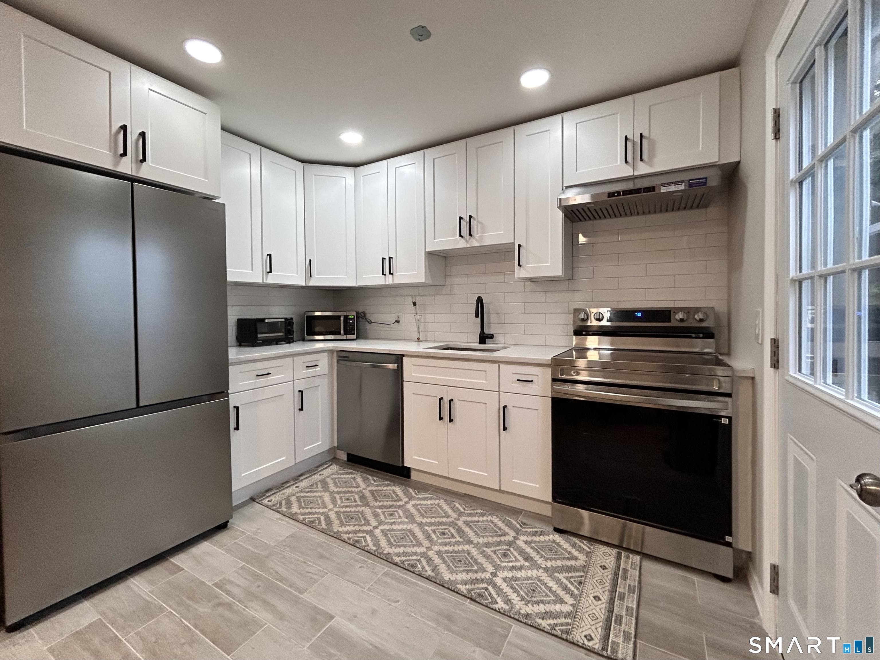550 Prospect Street Unit #20 photo 12