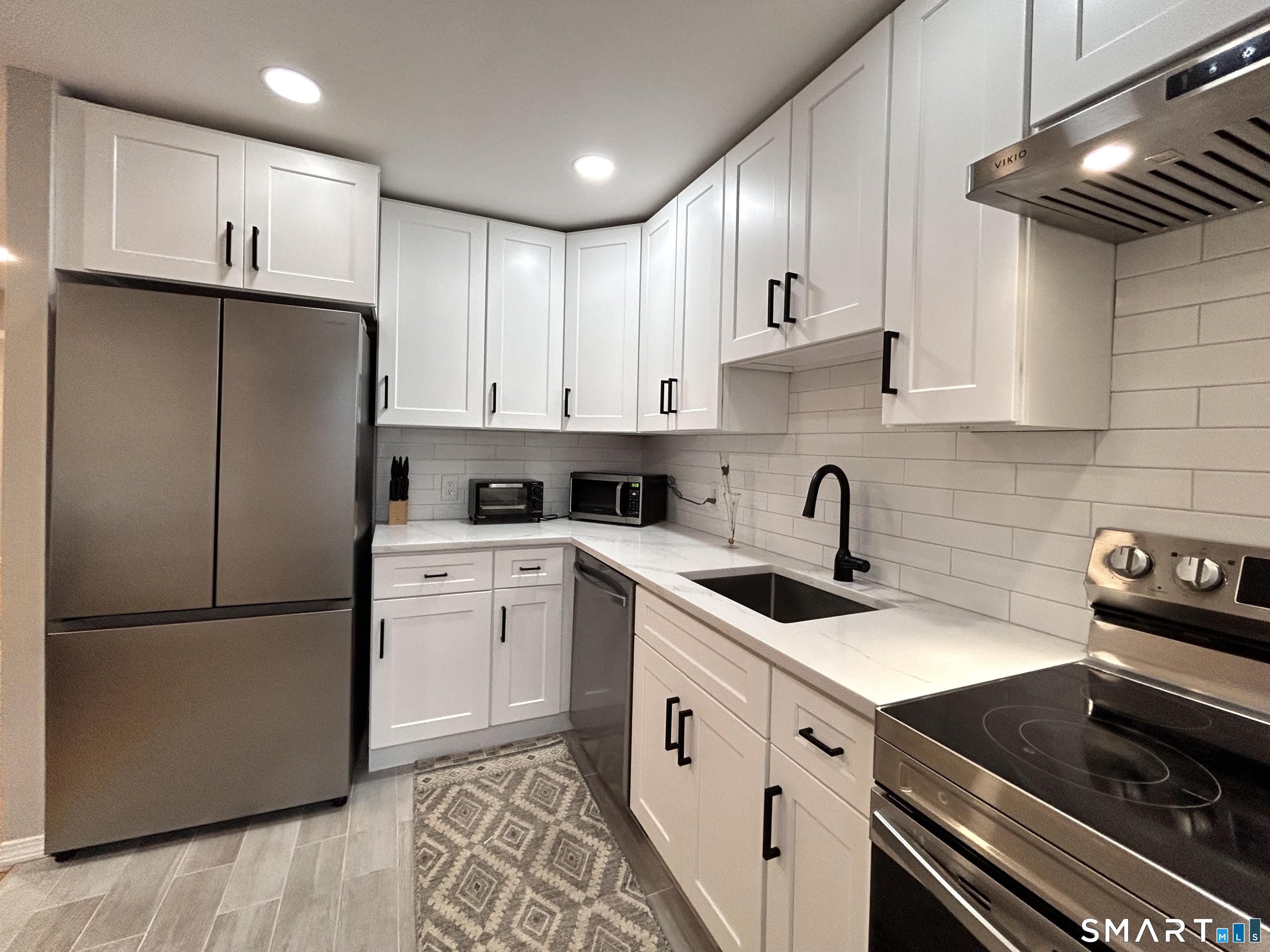 550 Prospect Street Unit #20 photo 13