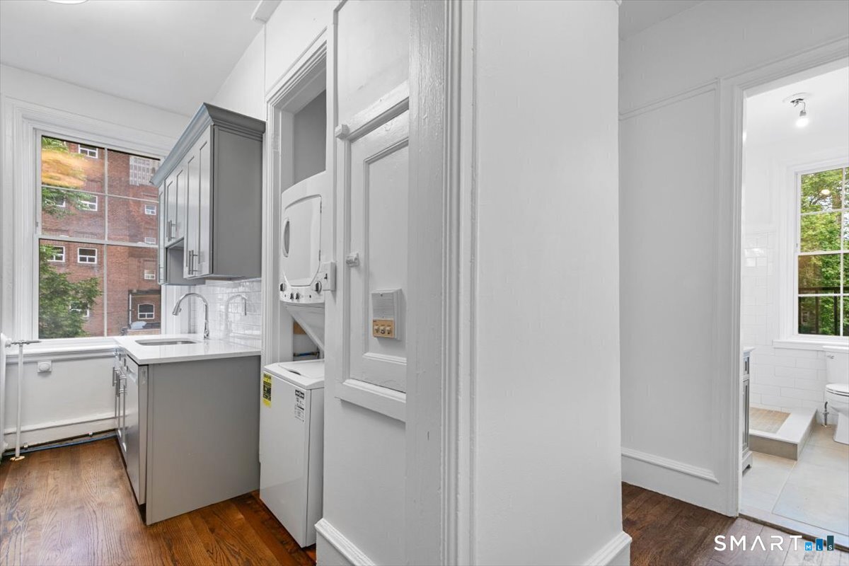 284 Orange Street Unit #303 photo 6