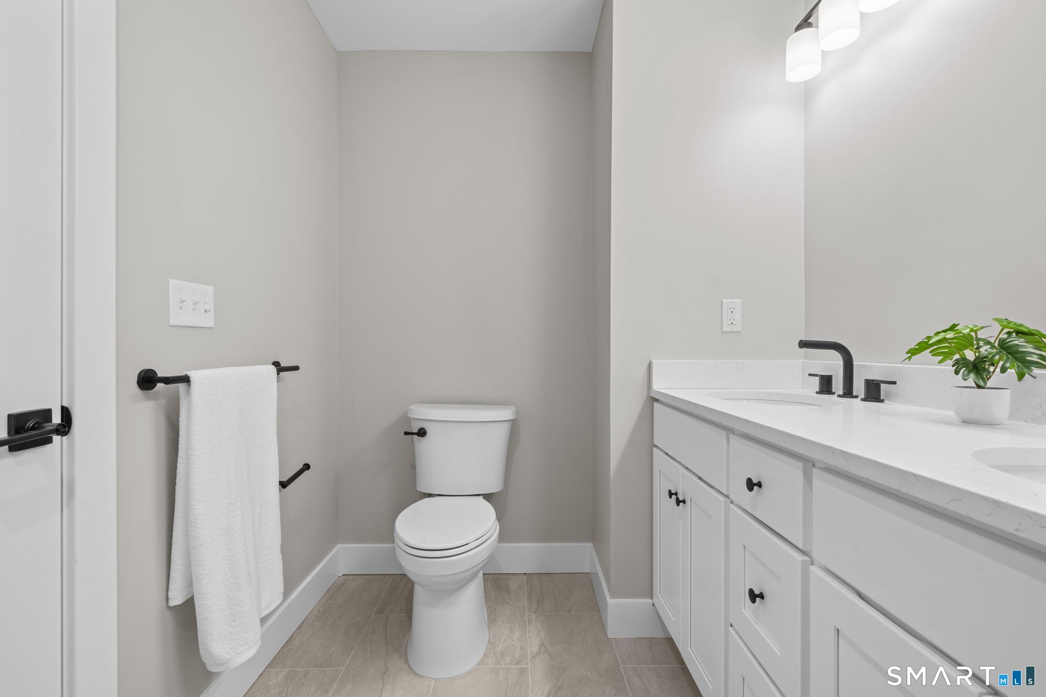 61 West Street, #15, Middletown, CT 06457