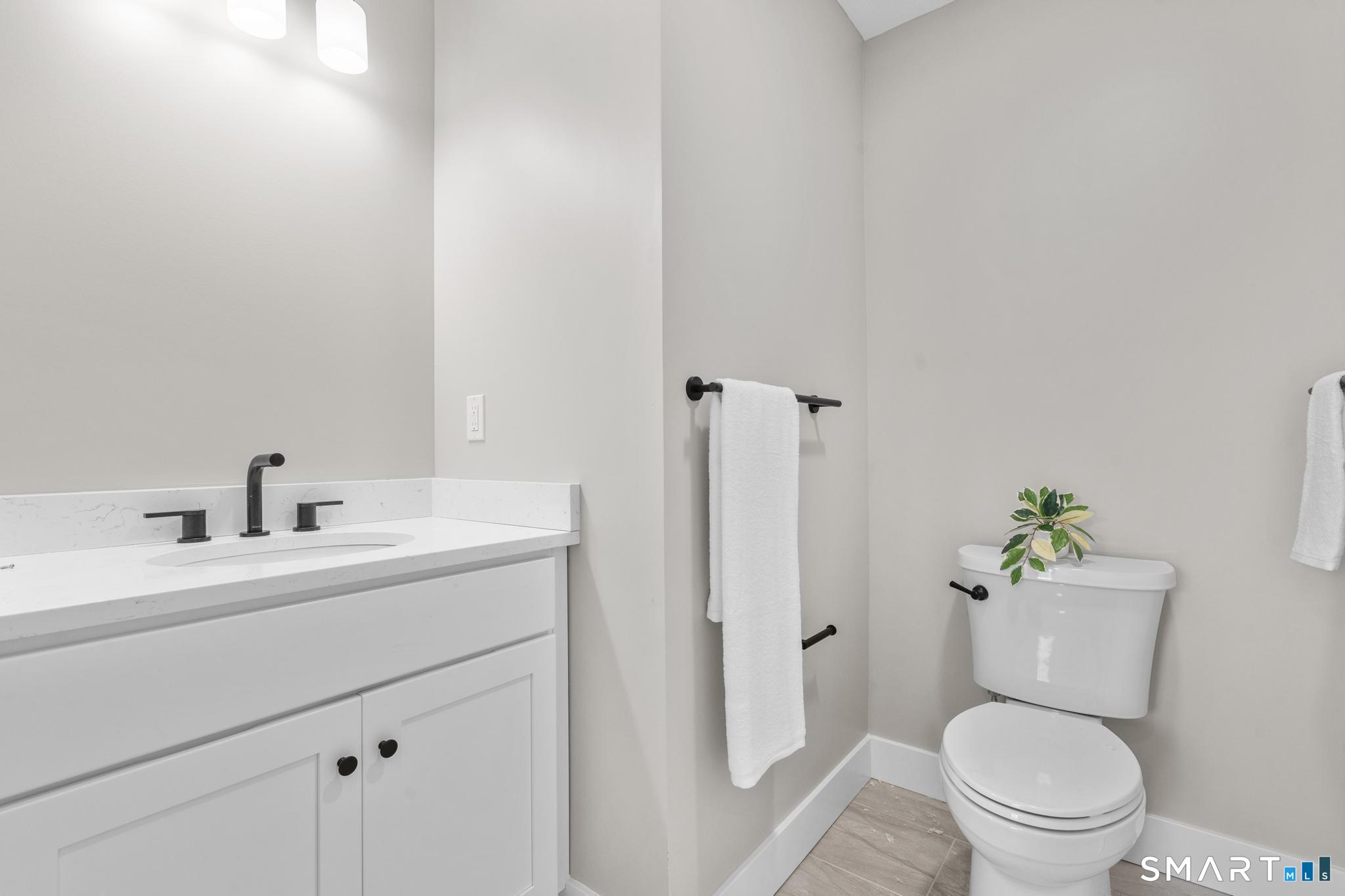 61 West Street, #15, Middletown, CT 06457