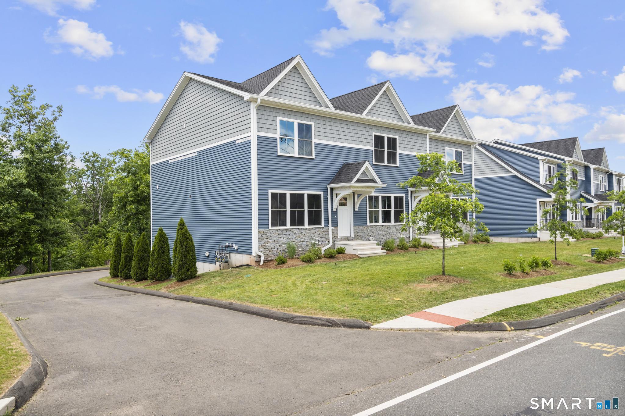 61 West Street, #15, Middletown, CT 06457