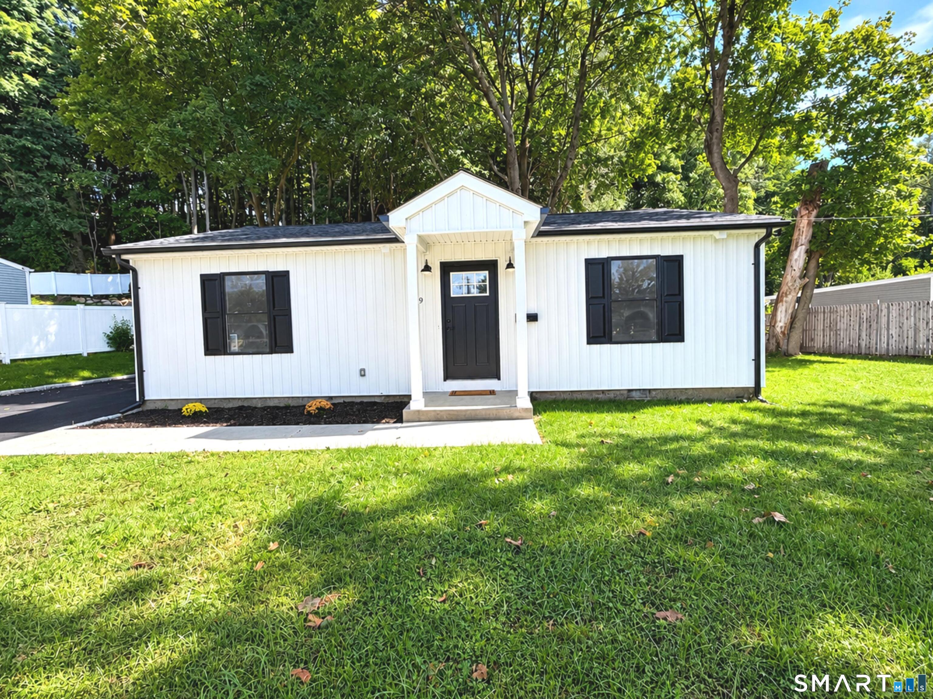 Photo 3 of Single family home for sale at 19 Topstone Dr, Bethel, CT 06801 | MLS# 24209681 | Listing updated on 2026-10-06
