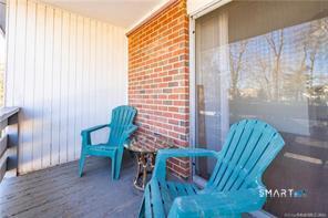 108 OAKWOOD Avenue, #B-1, Elmwood, West Hartford, CT 06119