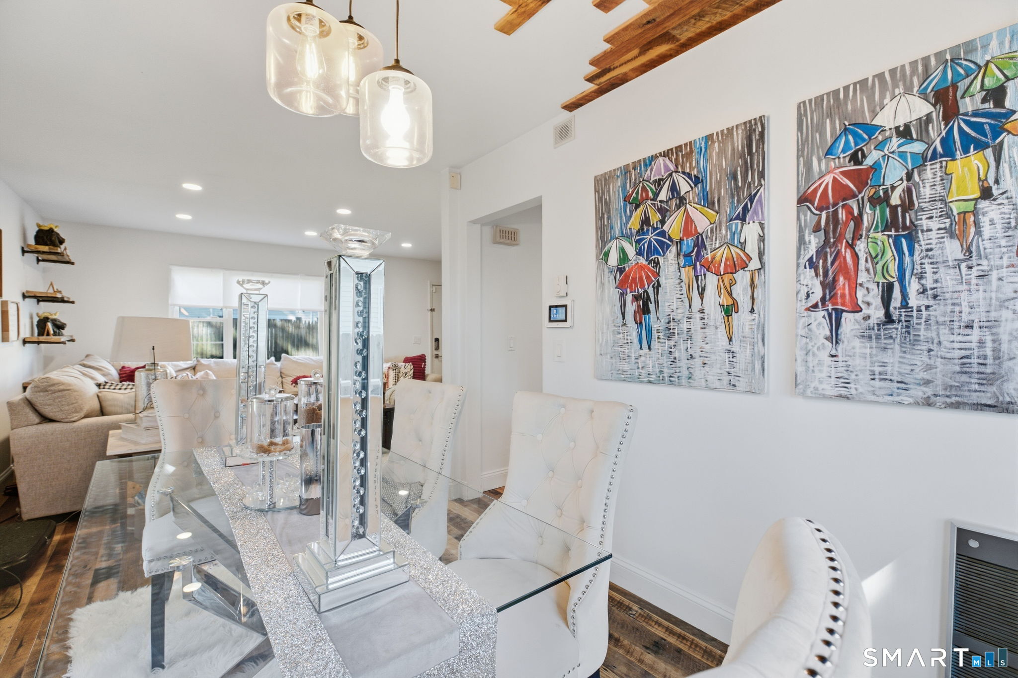 Foto 8 de Condominio en venta en 63 Maple Tree Avenue #F, Stamford, CT — $539,000