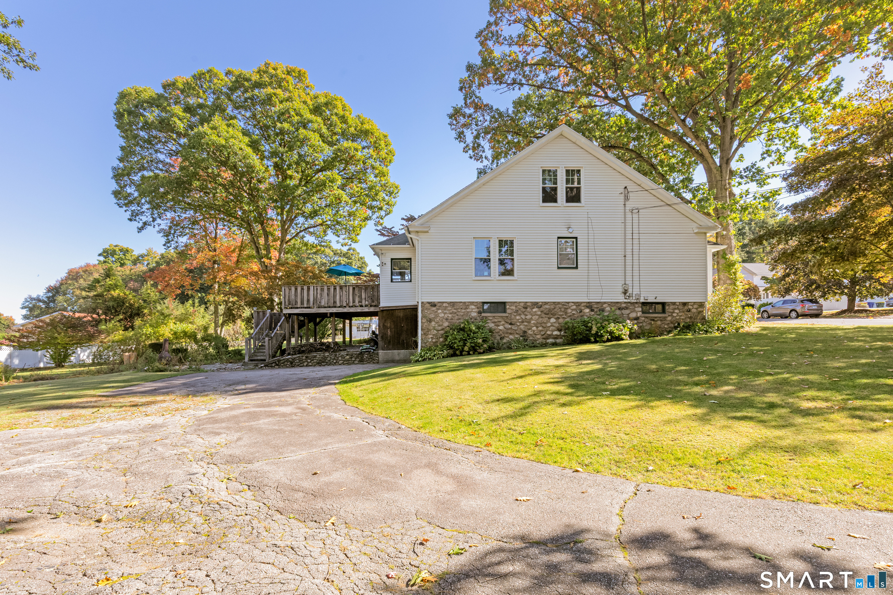 516 Chipman Street photo 33