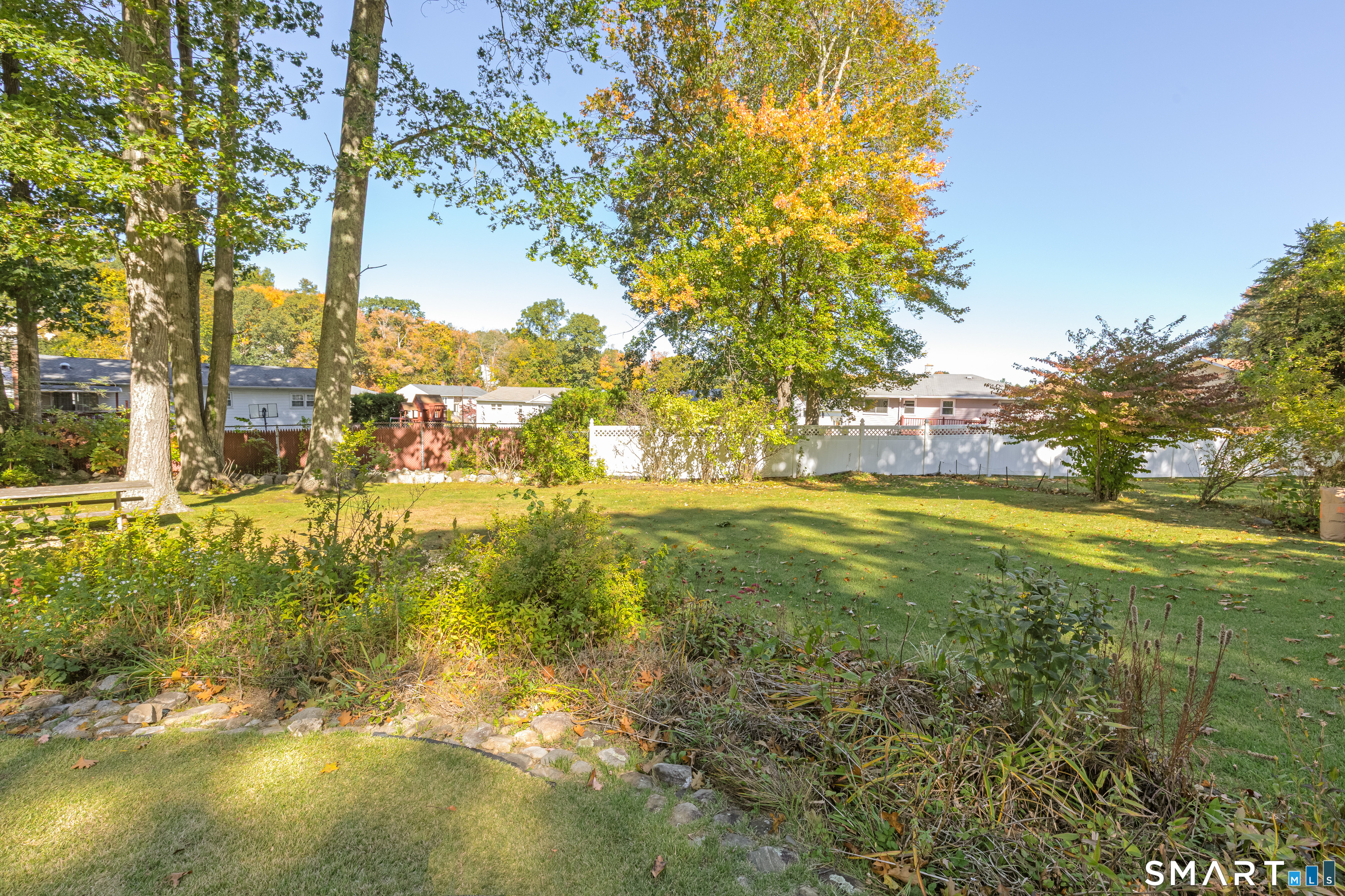 516 Chipman Street photo 38