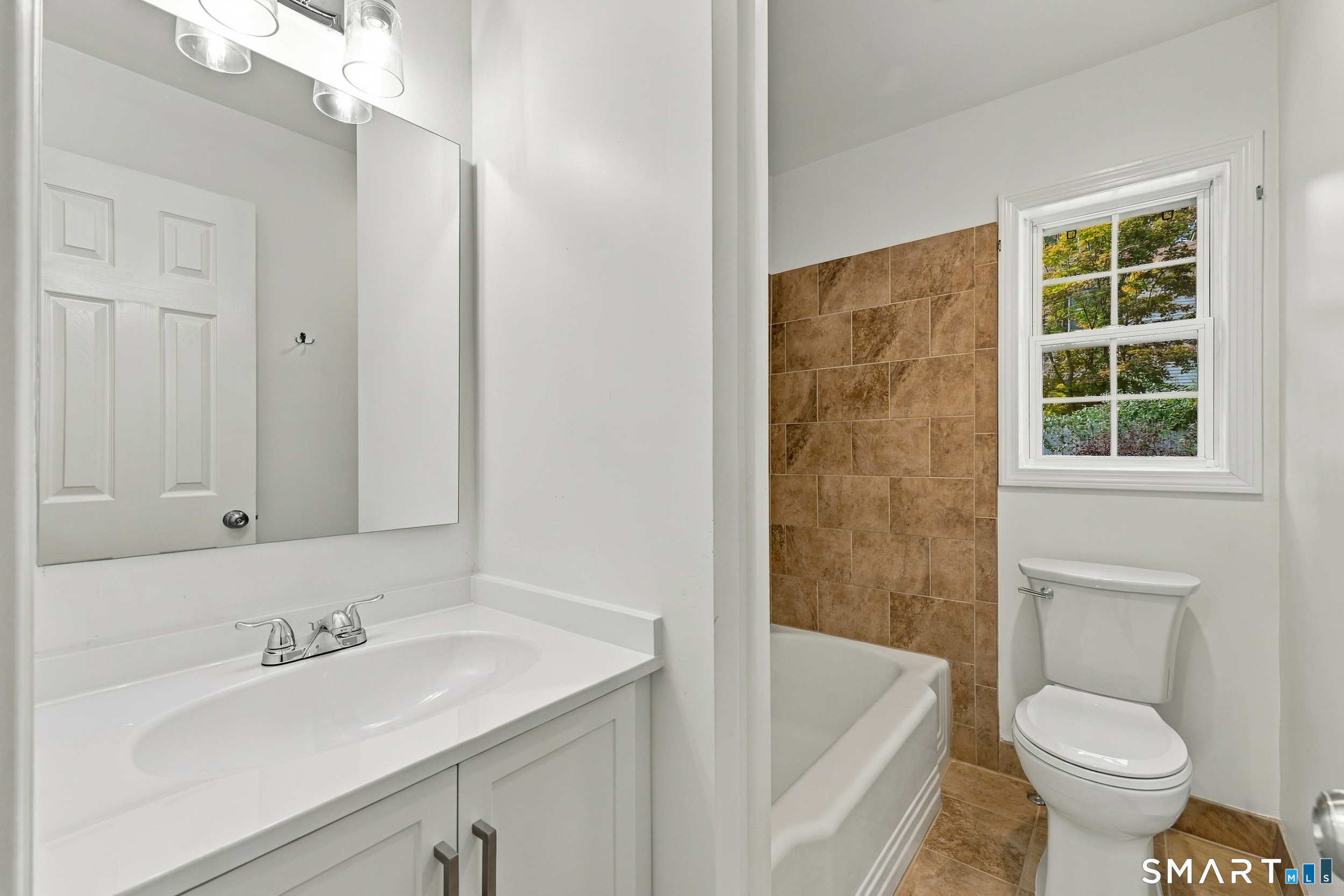 46 Morgan Avenue photo 11