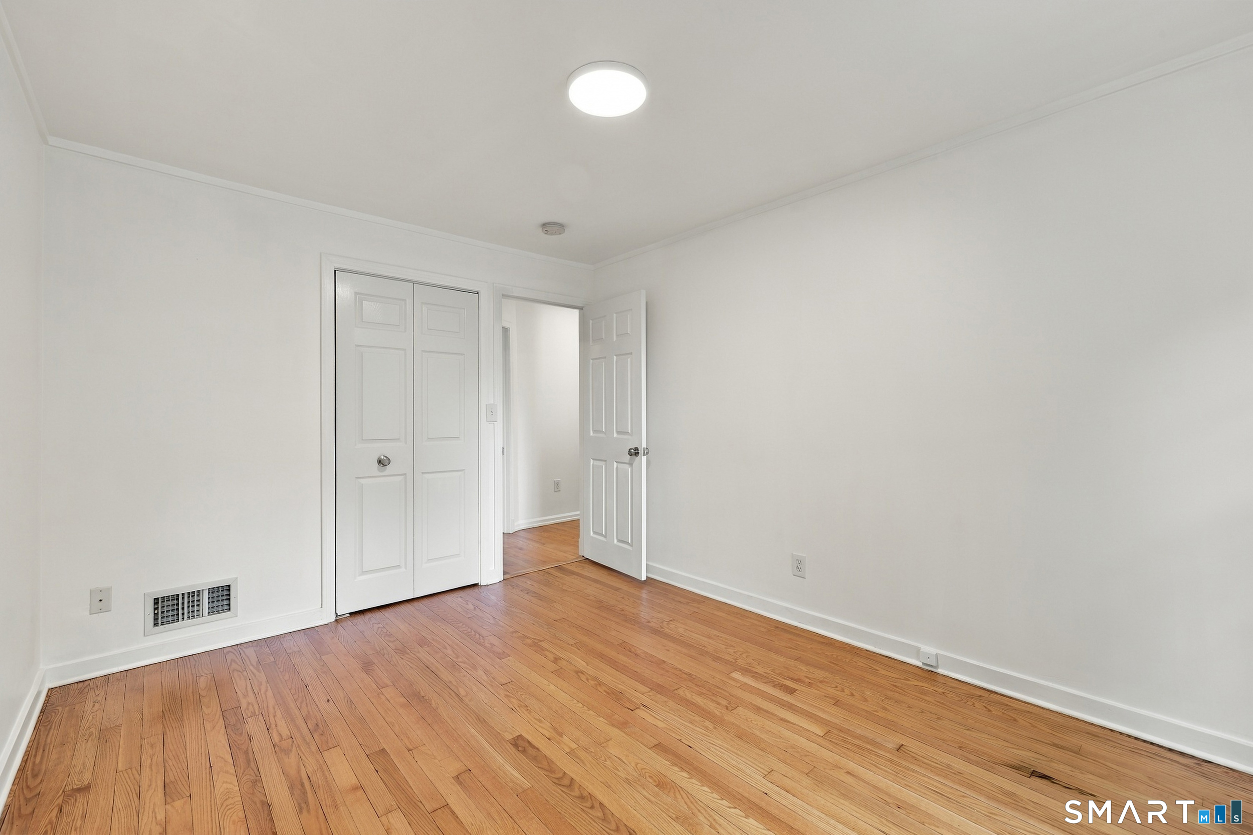 46 Morgan Avenue photo 16