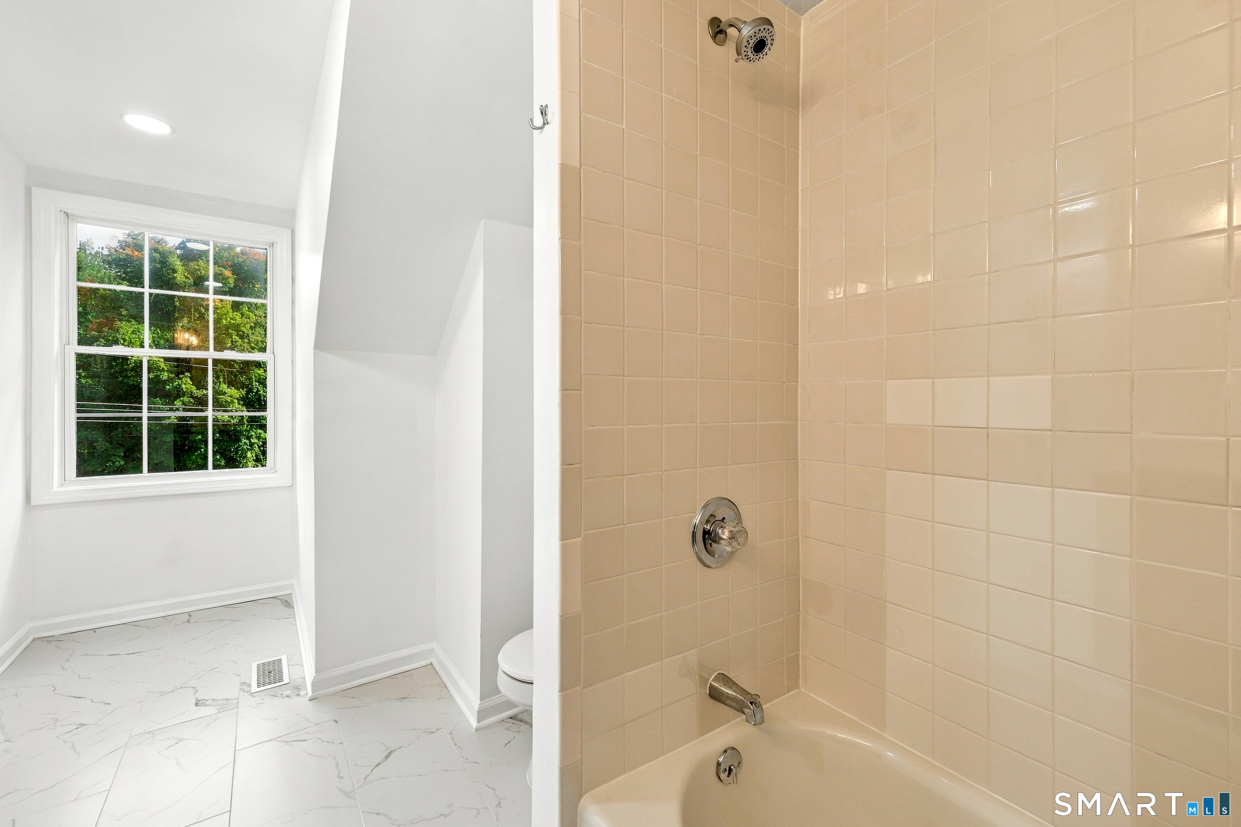 46 Morgan Avenue photo 22