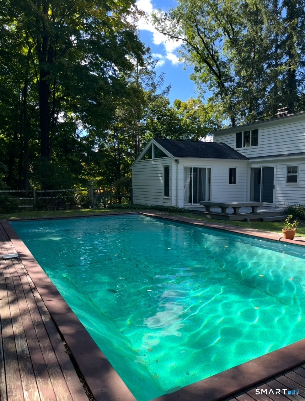 290 Torrington Road photo 31
