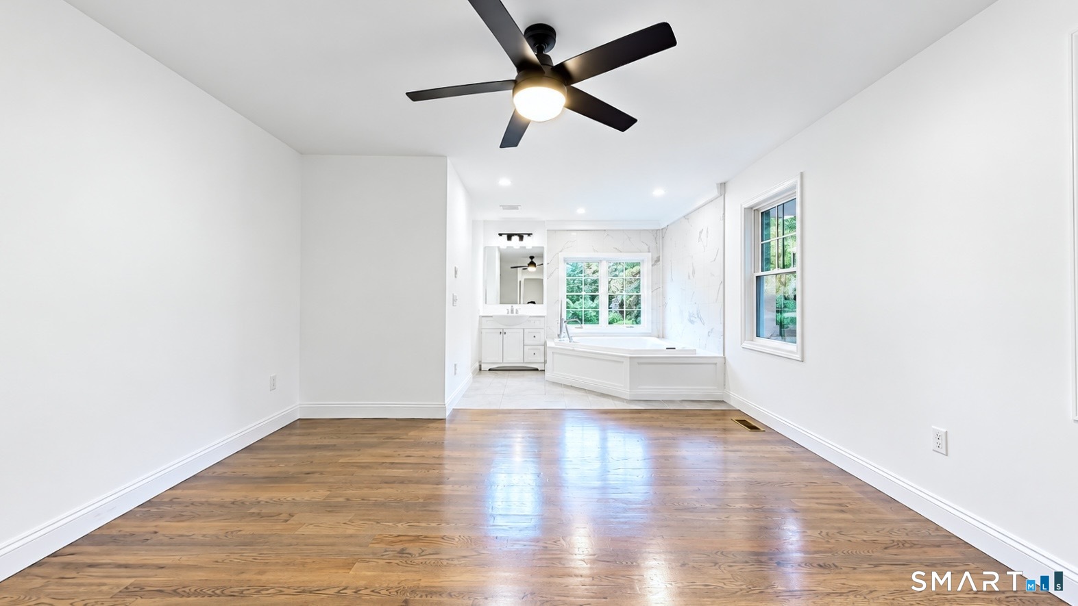 467 Quaker Farms Road photo 11