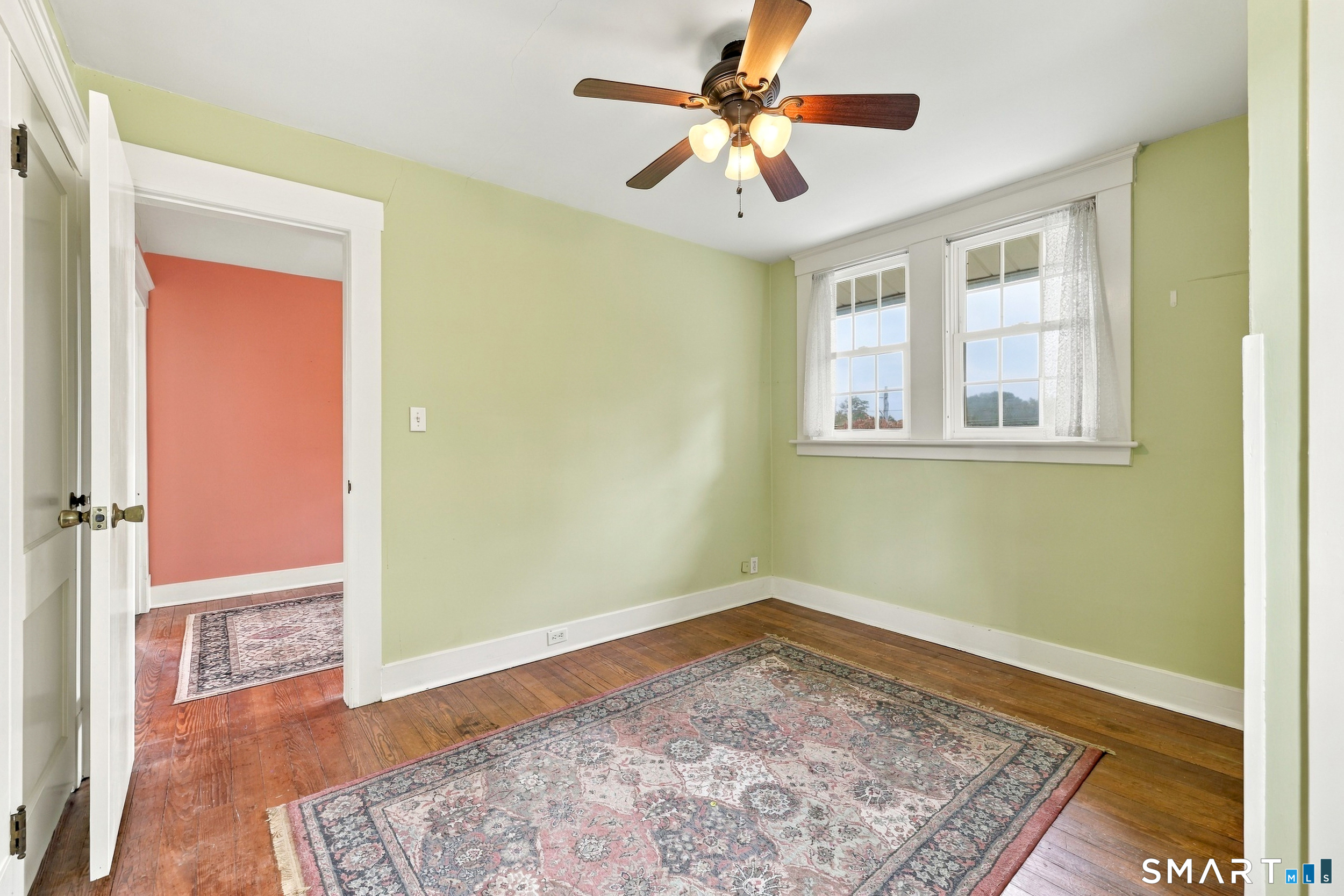 18 Coram Road photo 30