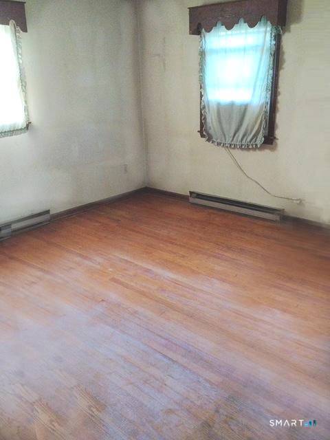 Photo 4 of Single family home for sale at 14 Marion Dr, East Lyme, CT 06333 | MLS# 24207676 | Listing updated on 2026-10-07