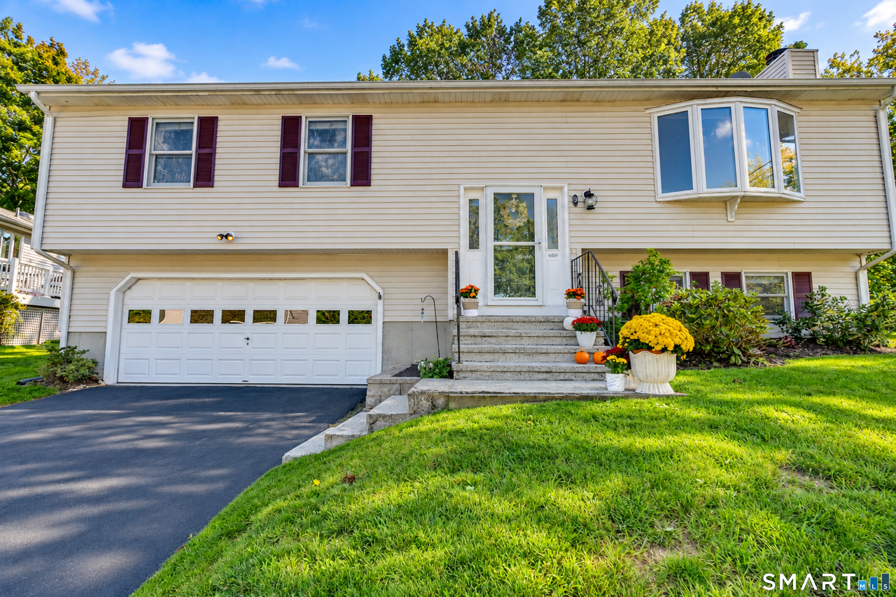 Property photo for 9 Hopkins Court, Branford, CT