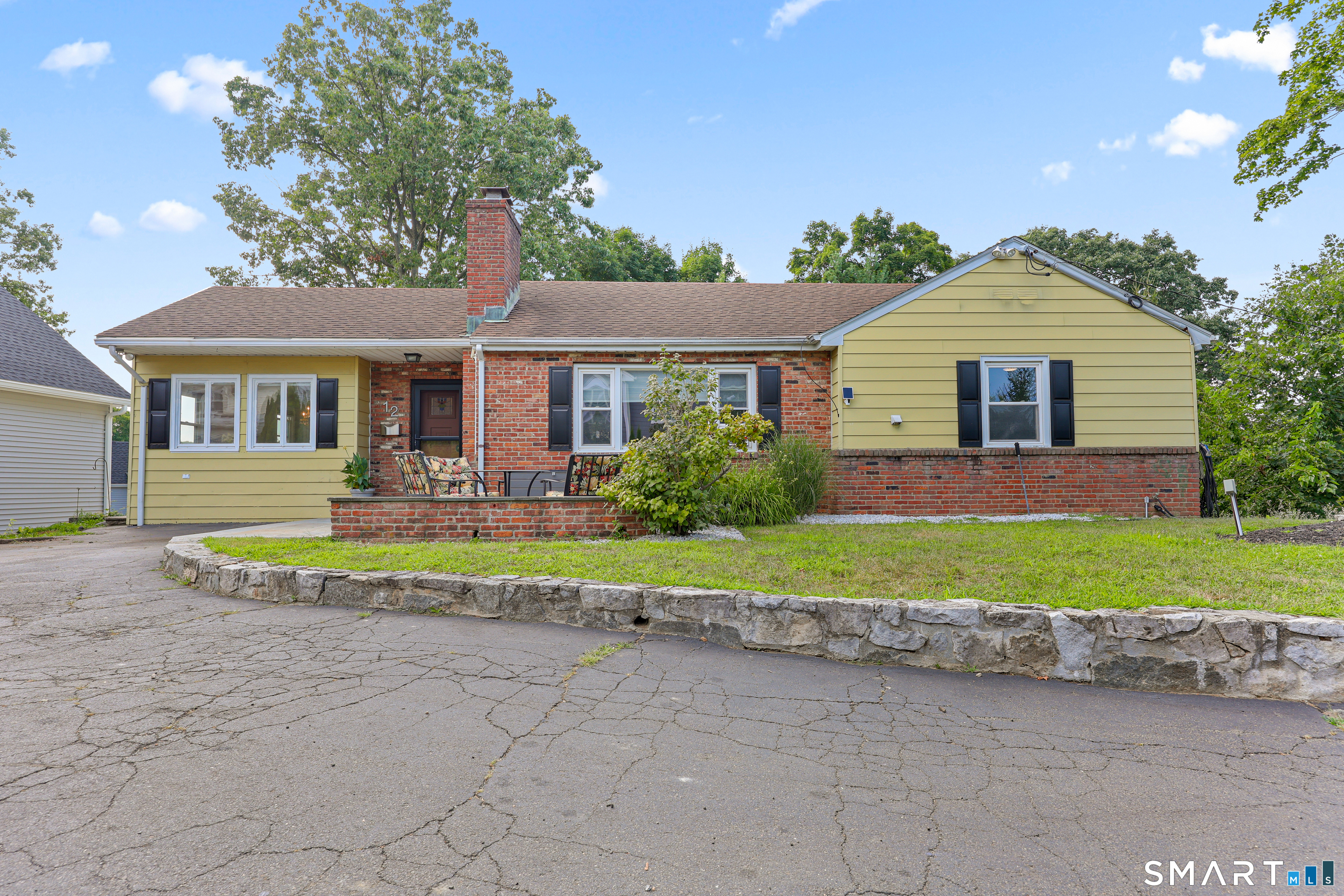 Property photo for 12 Rockland Place, Greenwich, CT