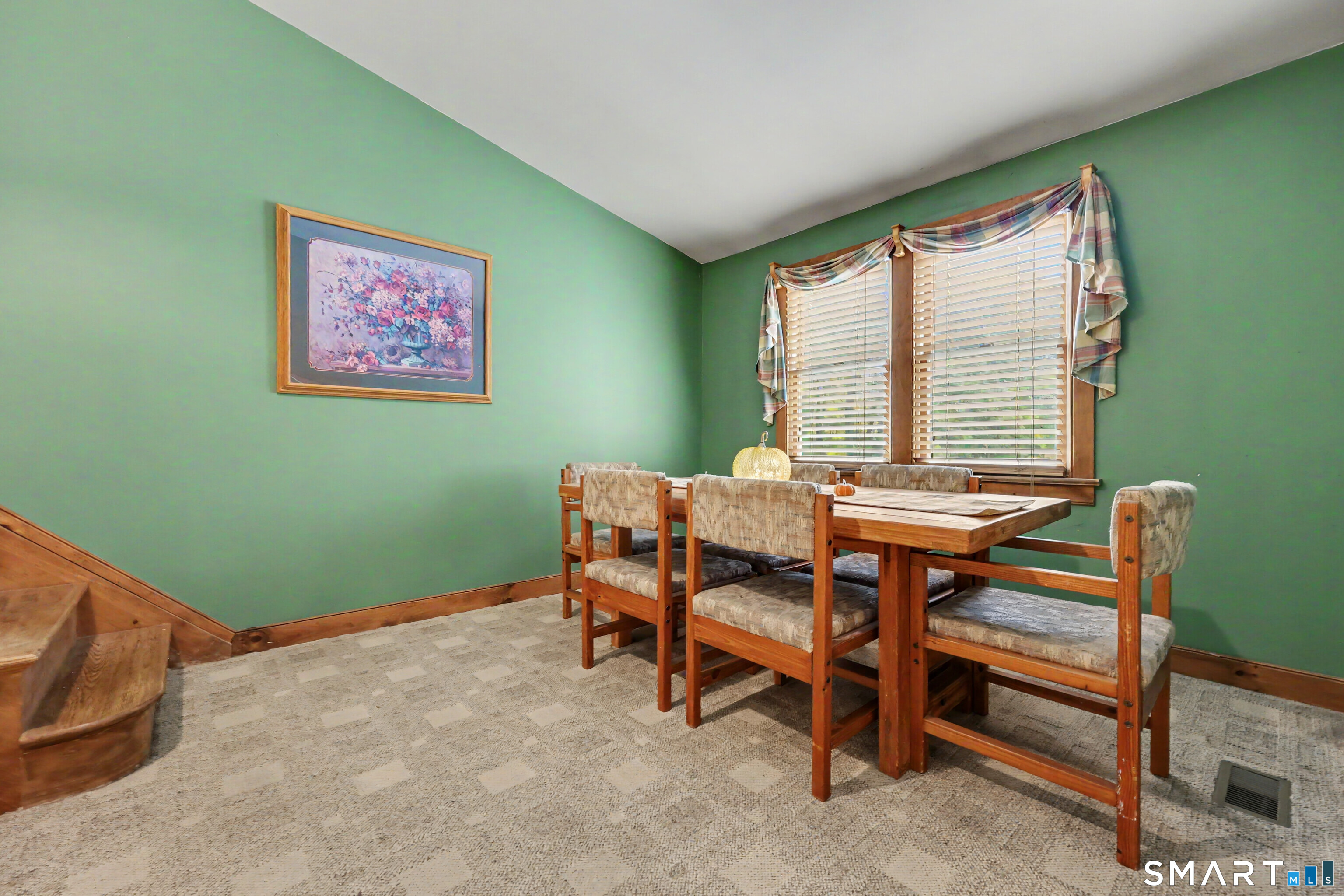 With Dining Alcove