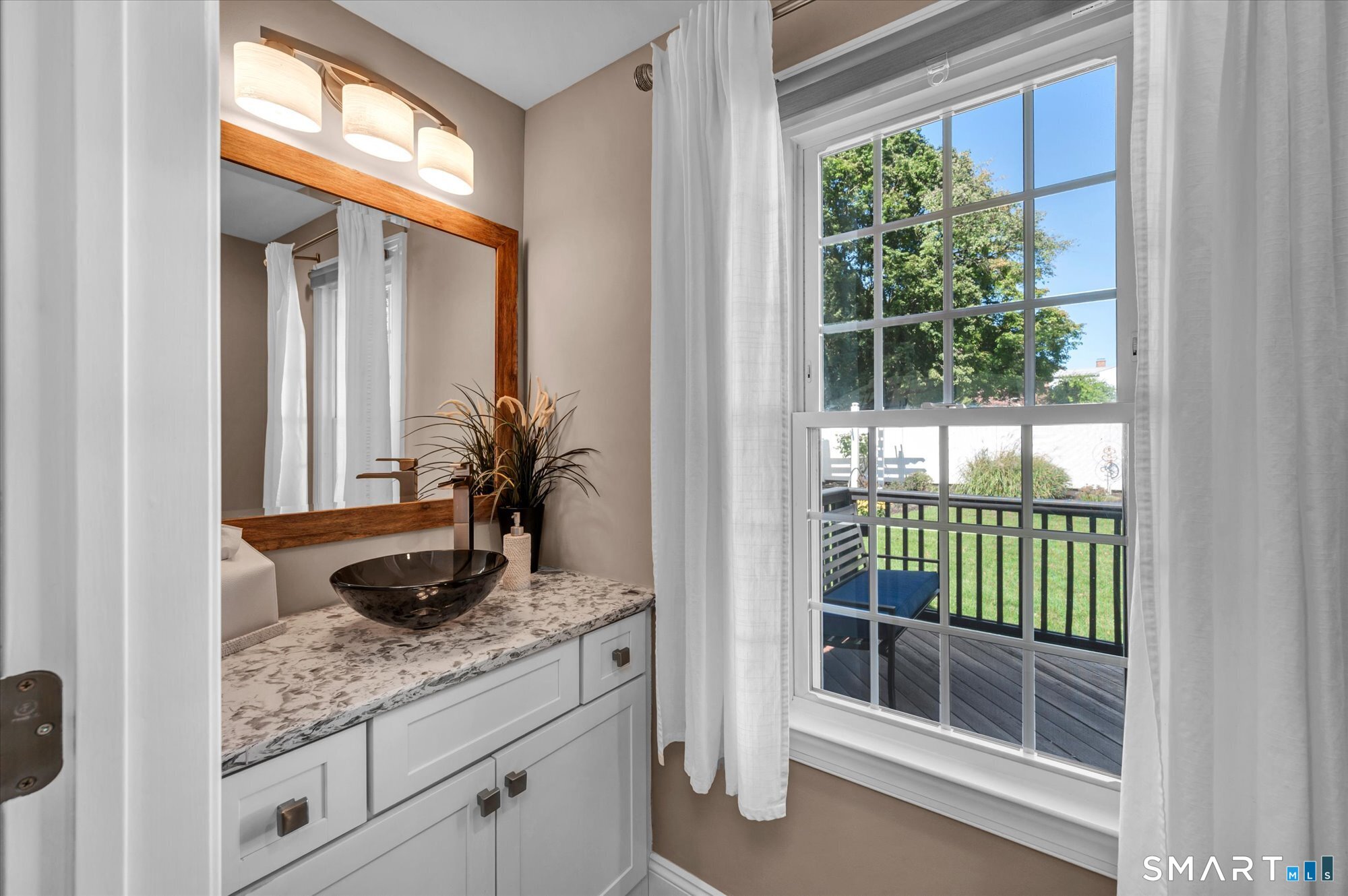 60 Kilbourne Avenue photo 31