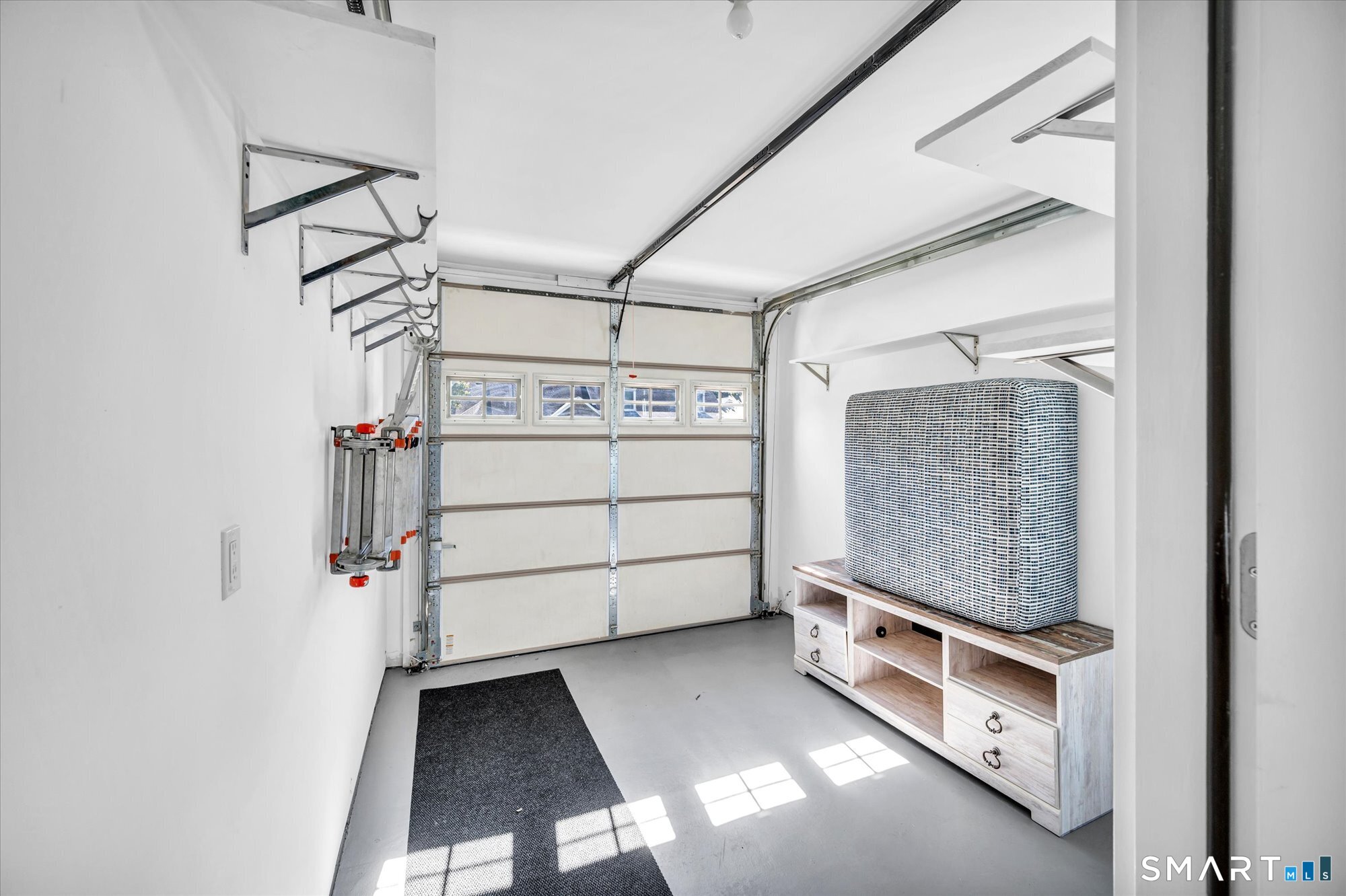 60 Kilbourne Avenue photo 40