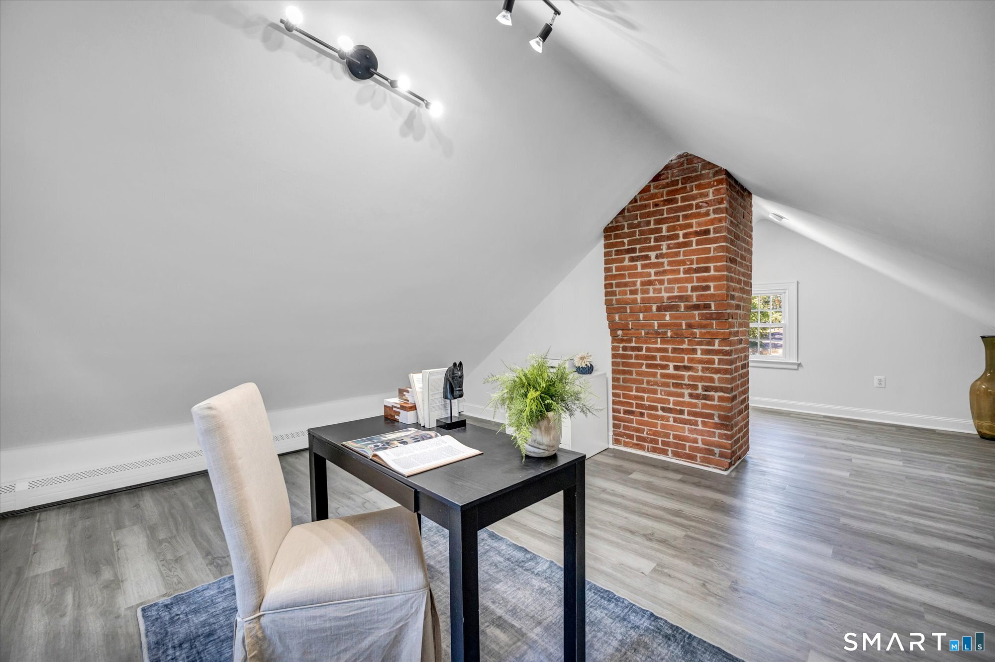 60 Kilbourne Avenue photo 38