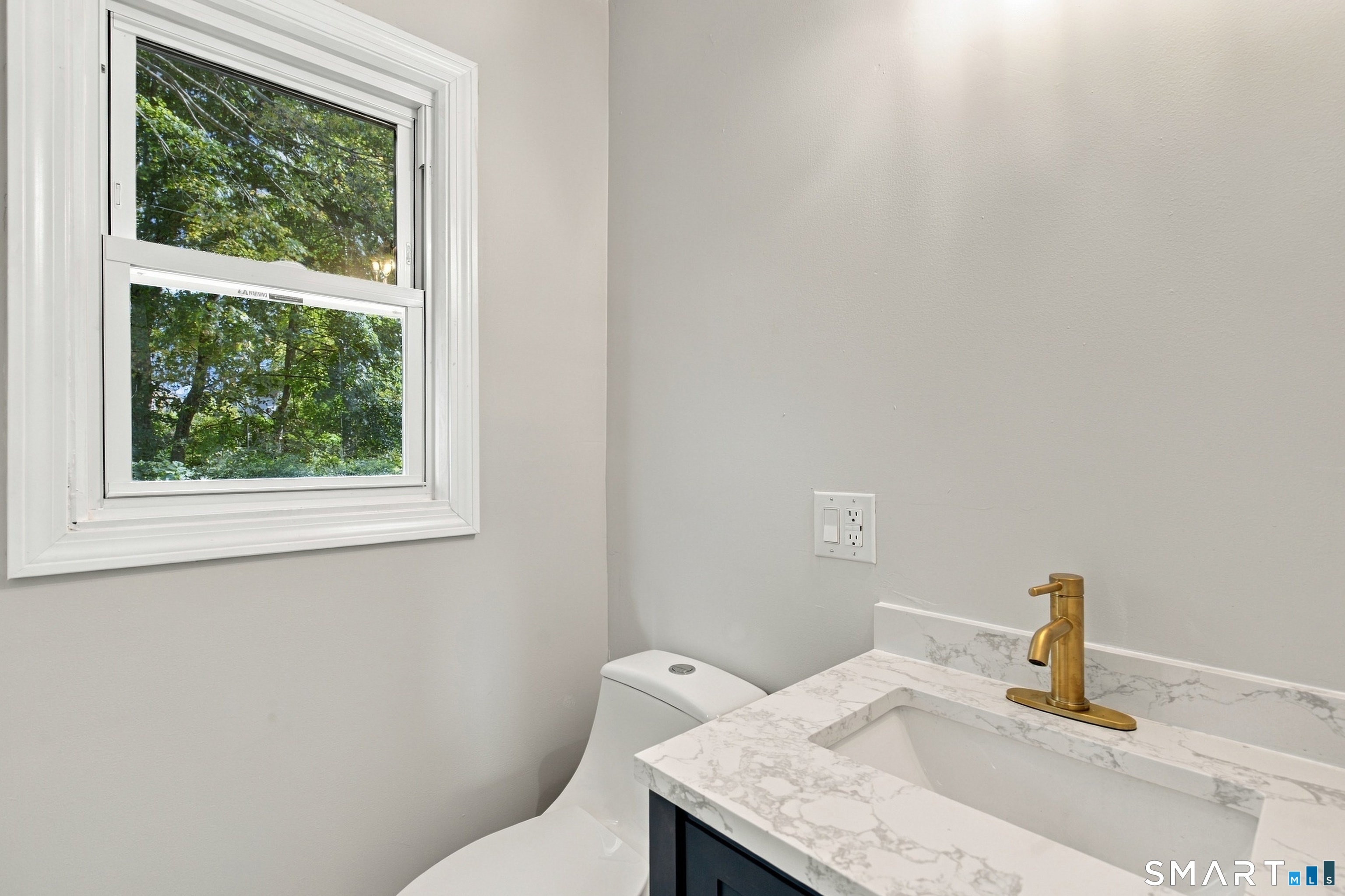 12 Salem Turnpike, Norwich, CT 06360