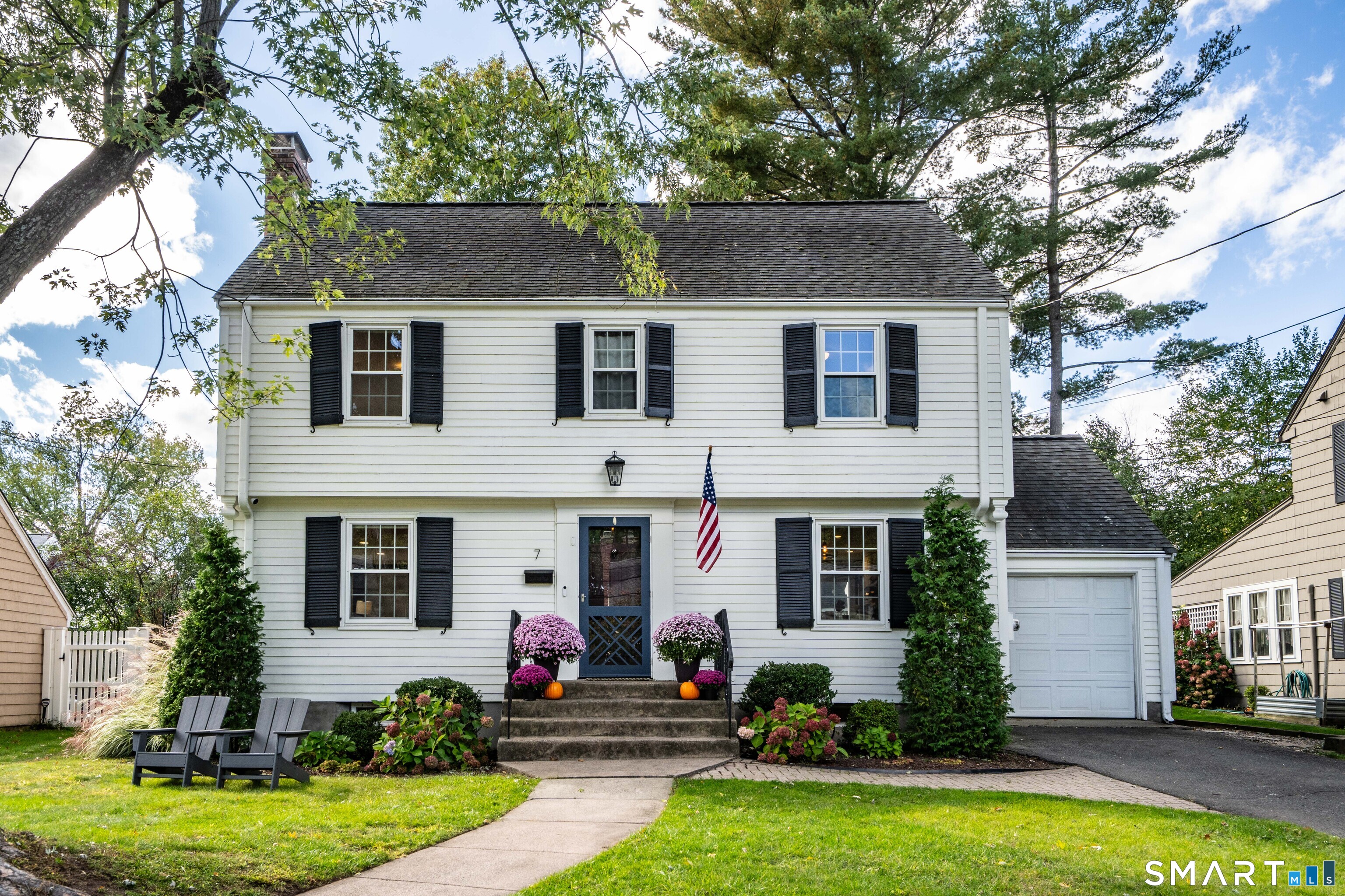 Photo 1 of Single family home for sale at 7 Brookline Dr, West Hartford, CT 06107 | MLS# 24212208 | Listing updated on 2026-10-07