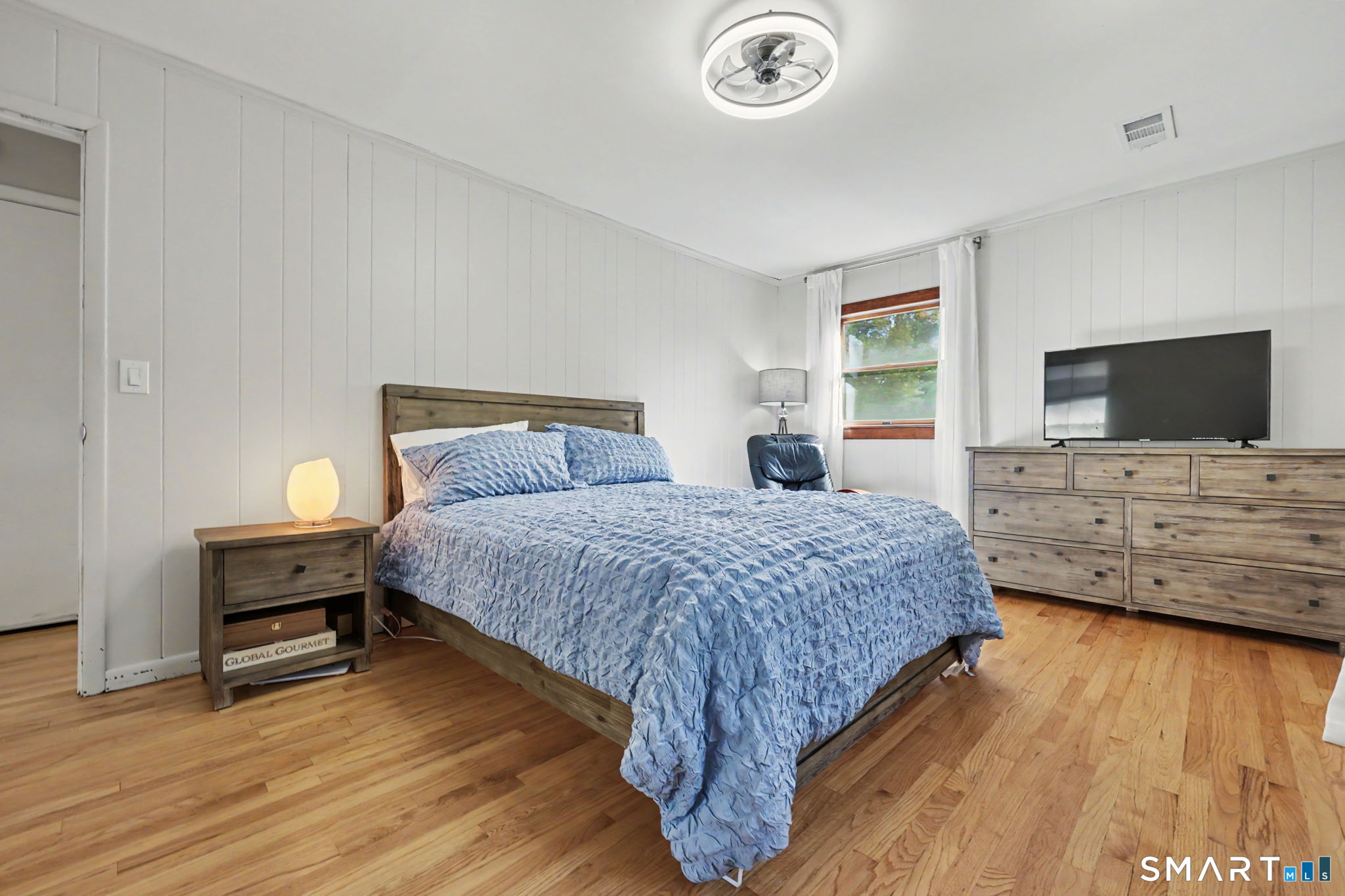 115 North photo 20