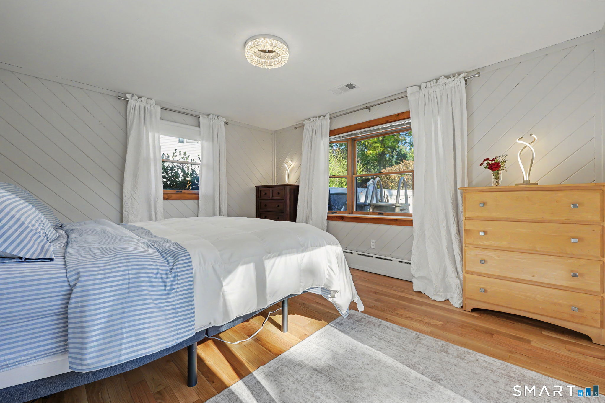 115 North photo 25