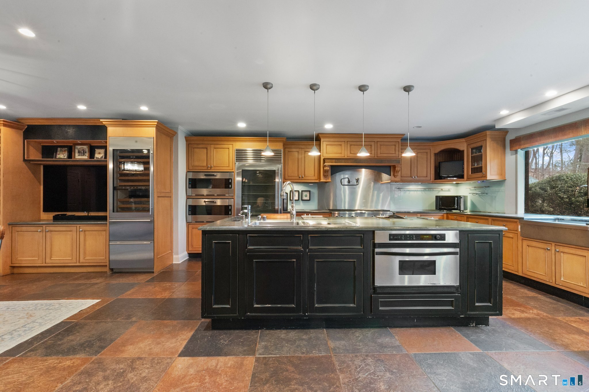 Foto 6 de Casa en renta en 173 Stanwich Road, Greenwich, CT — $15,000/mes