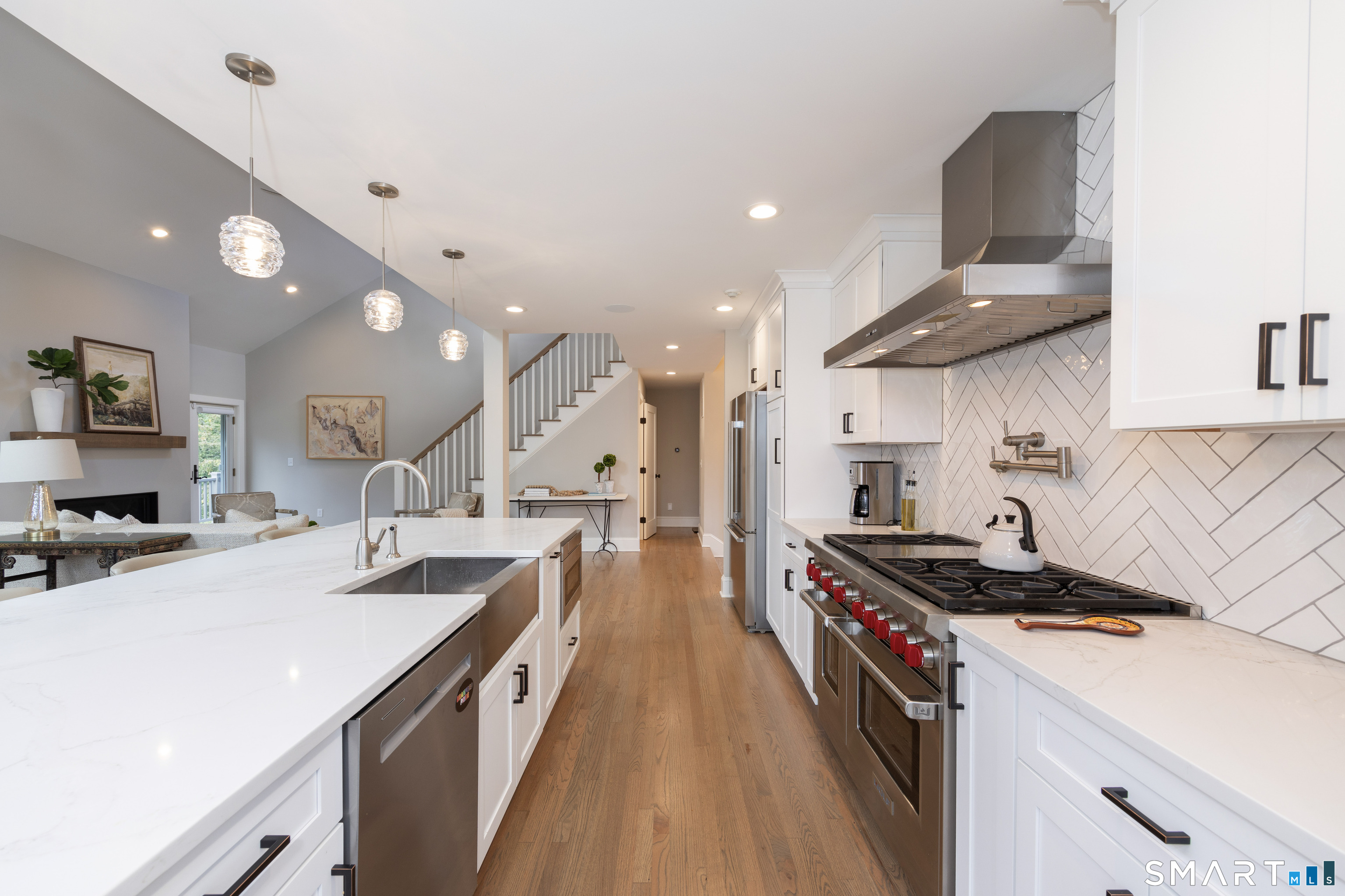 15 Linden Shores, #15, Pawson Park, Branford, CT 06405