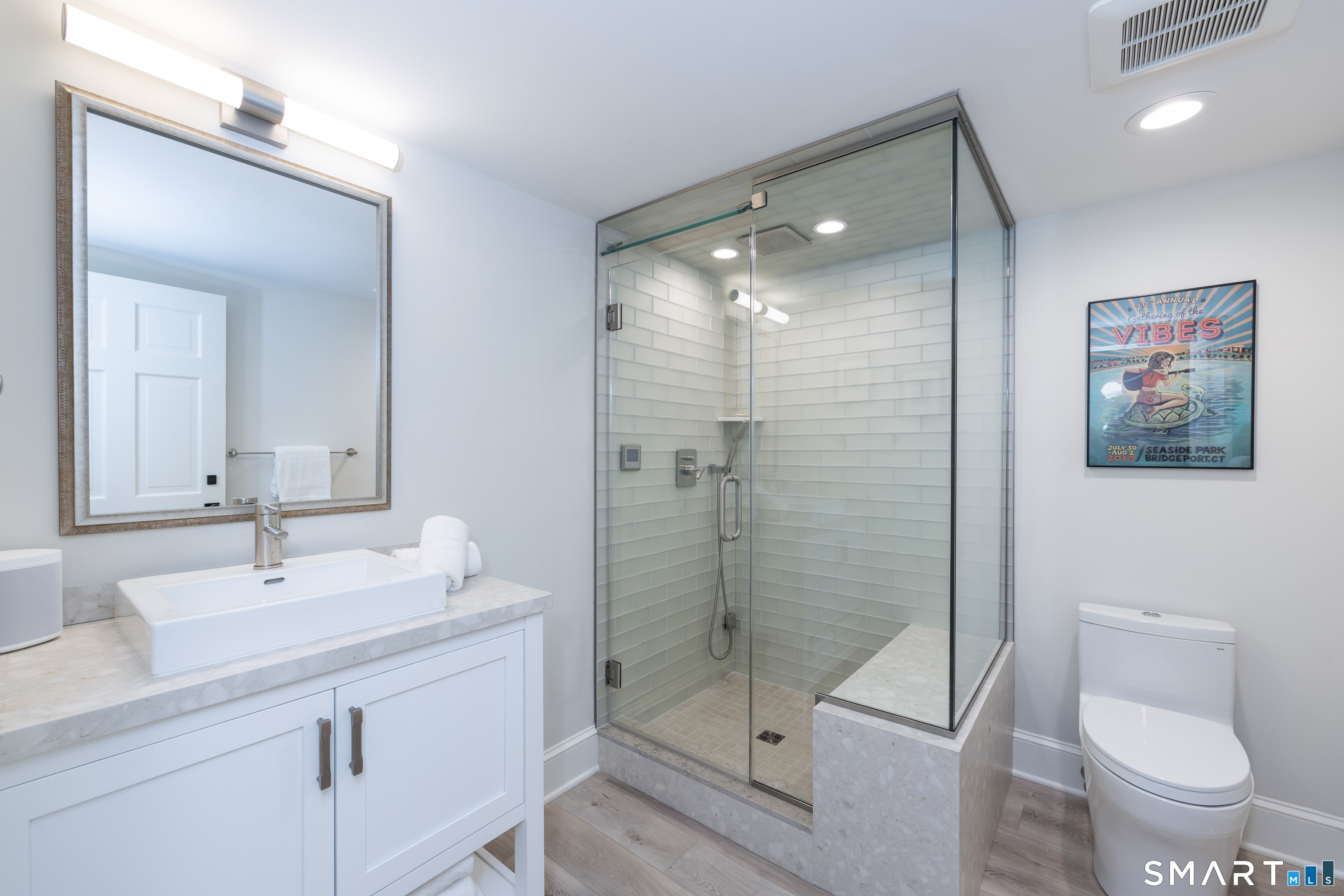 15 Linden Shores, #15, Pawson Park, Branford, CT 06405