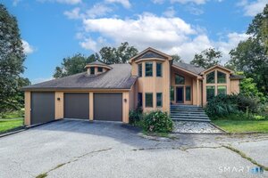 41 McNulty, New Milford