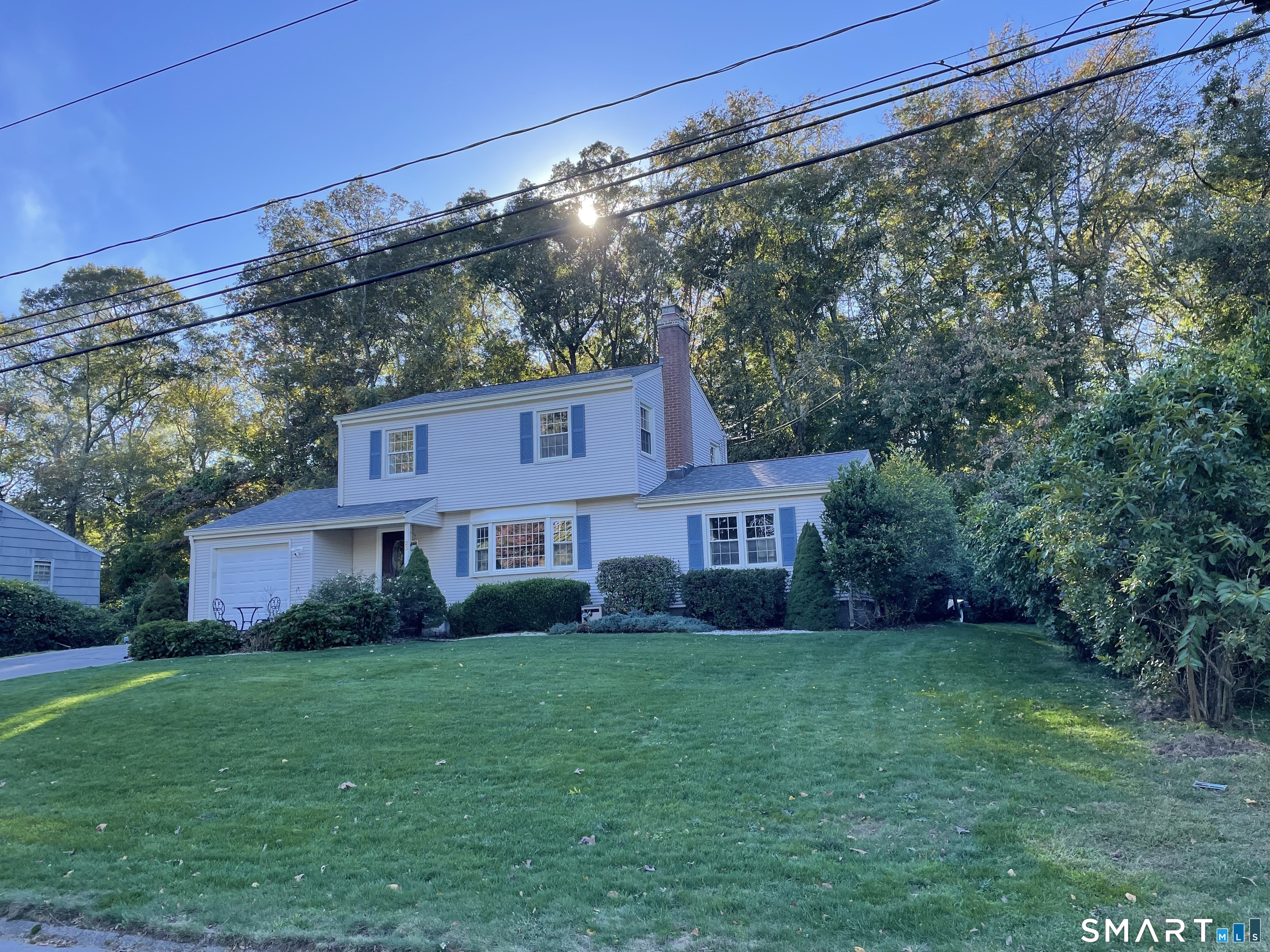 23 Oakwood Drive, Gales Ferry, Ledyard, CT 06335