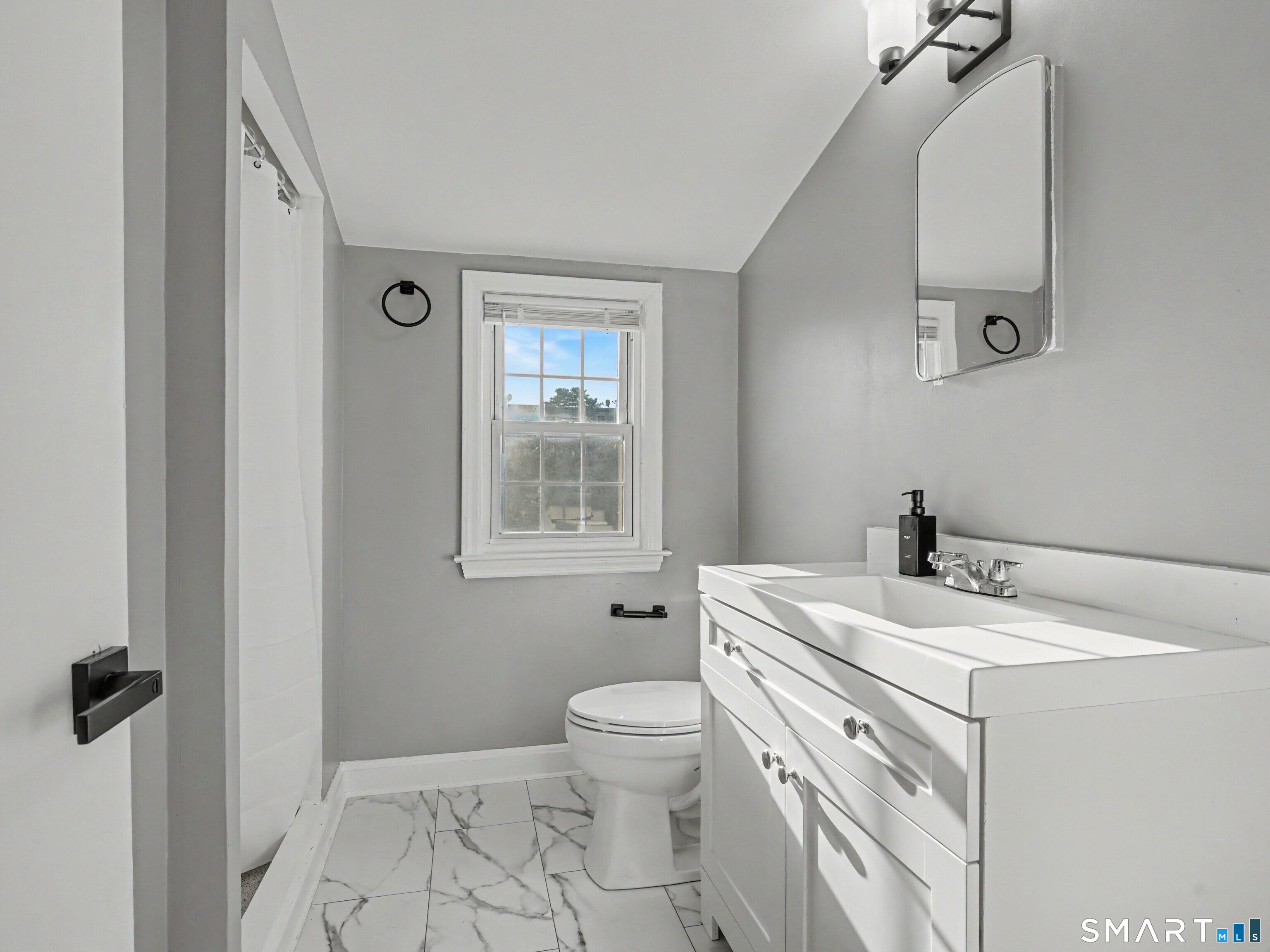 21 Van Buskirk Avenue photo 14