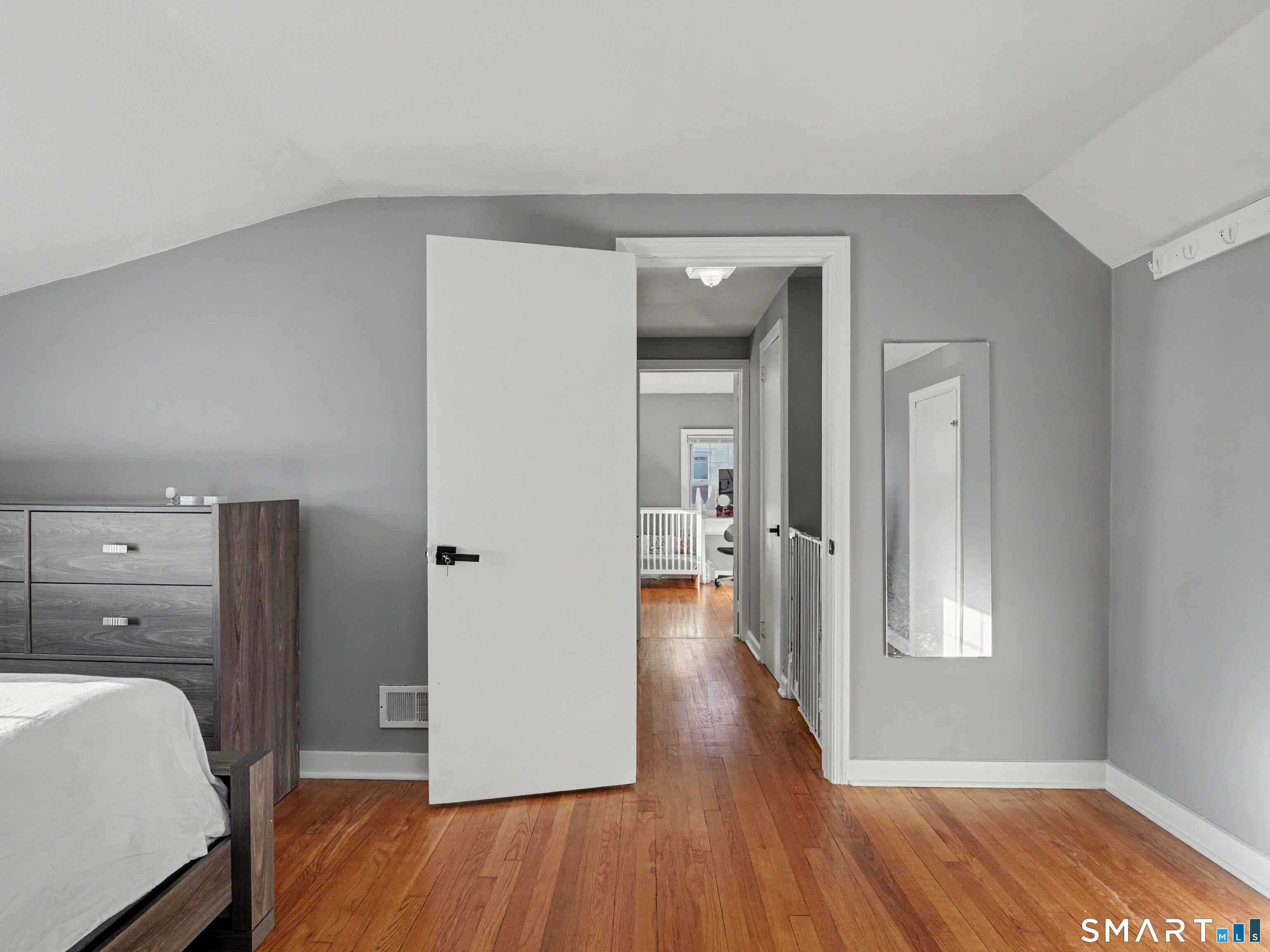 21 Van Buskirk Avenue photo 15